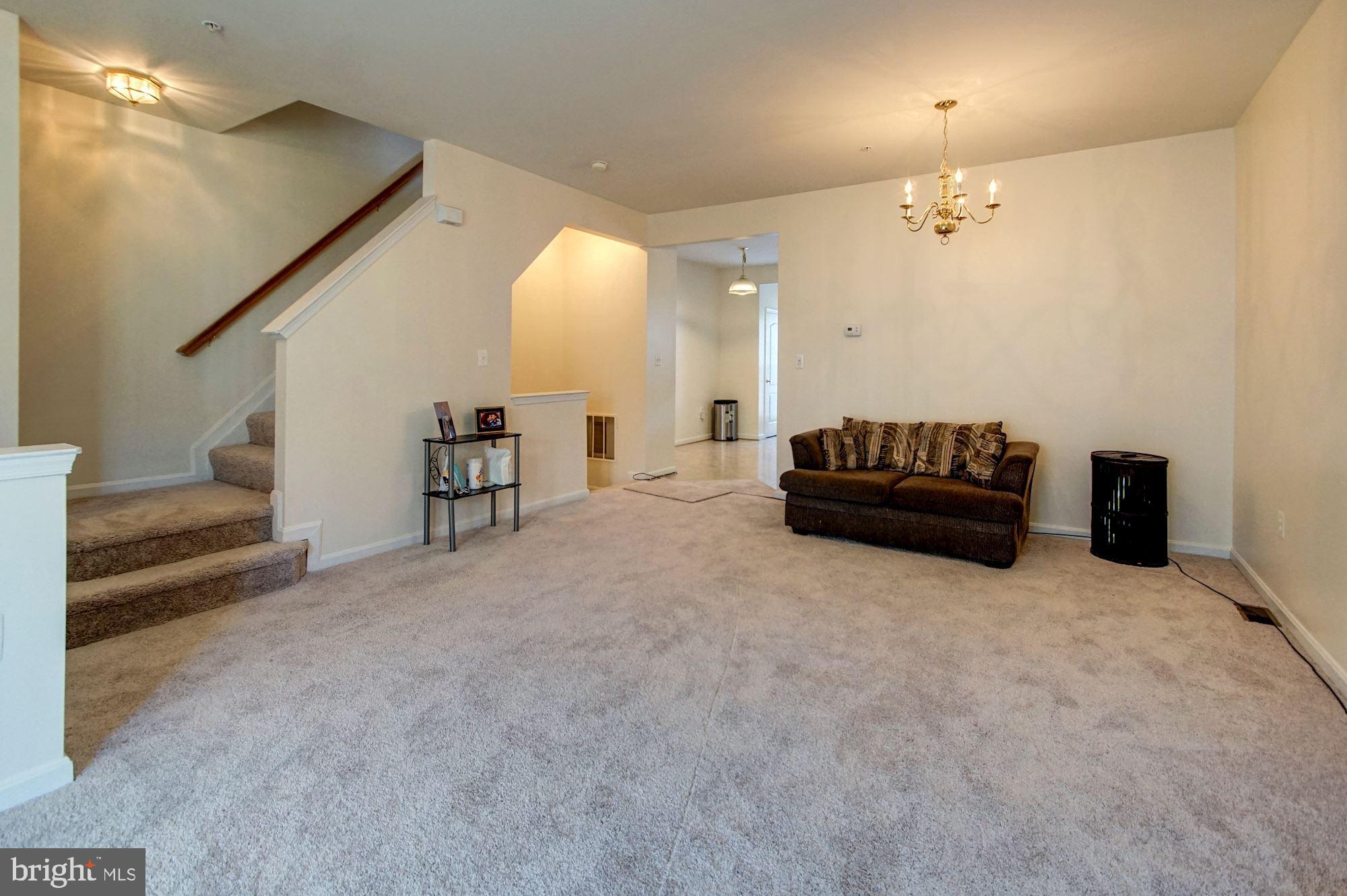 DORCHESTER - ST. CHARLES - Residential