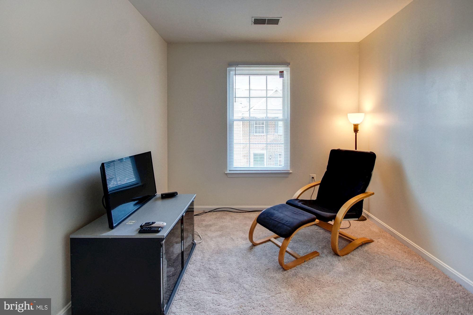 DORCHESTER - ST. CHARLES - Residential