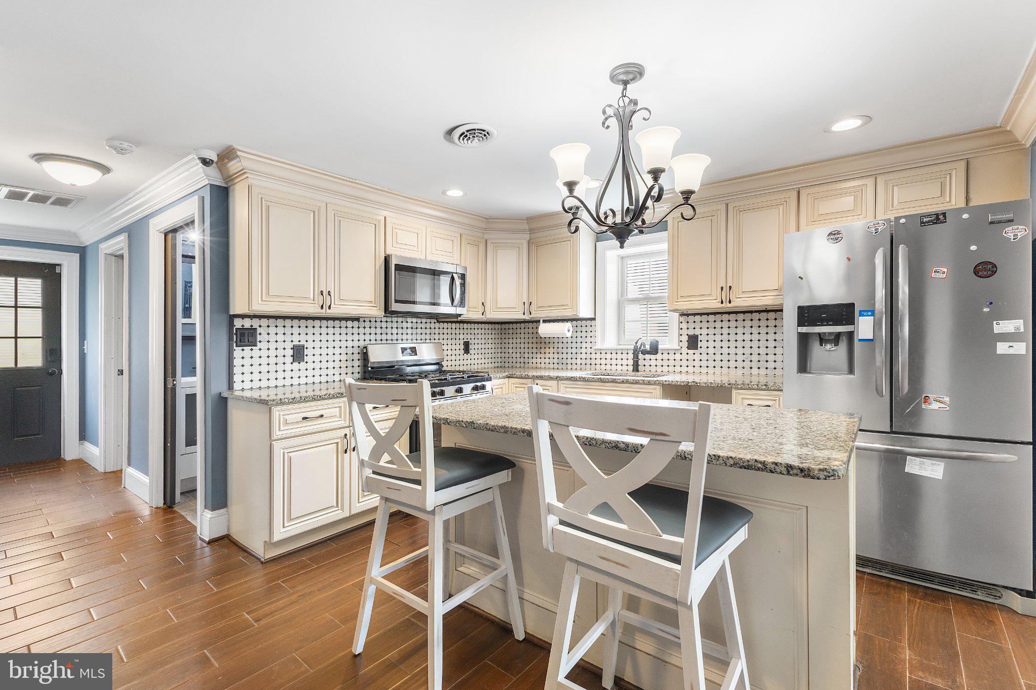 CHURCH HILL - Residential