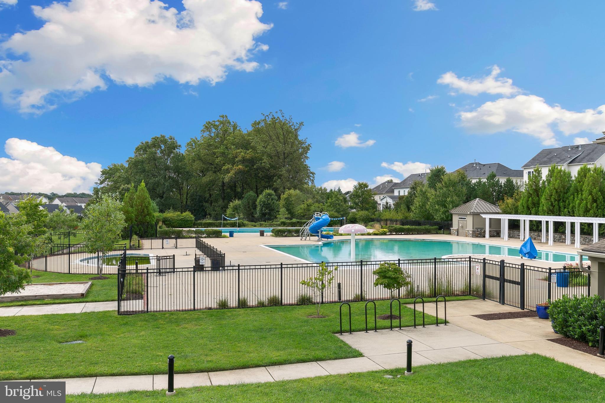 POPLAR RUN - Residential