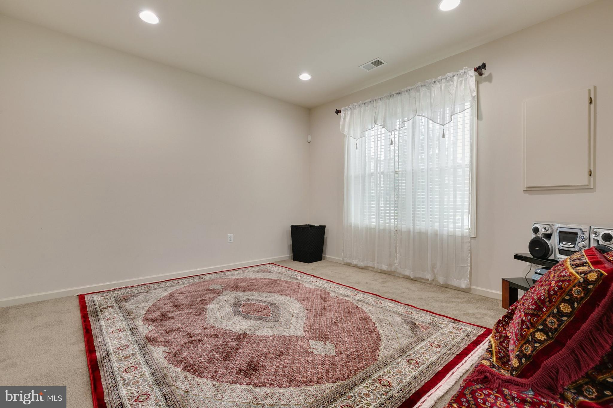 POPLAR RUN - Residential