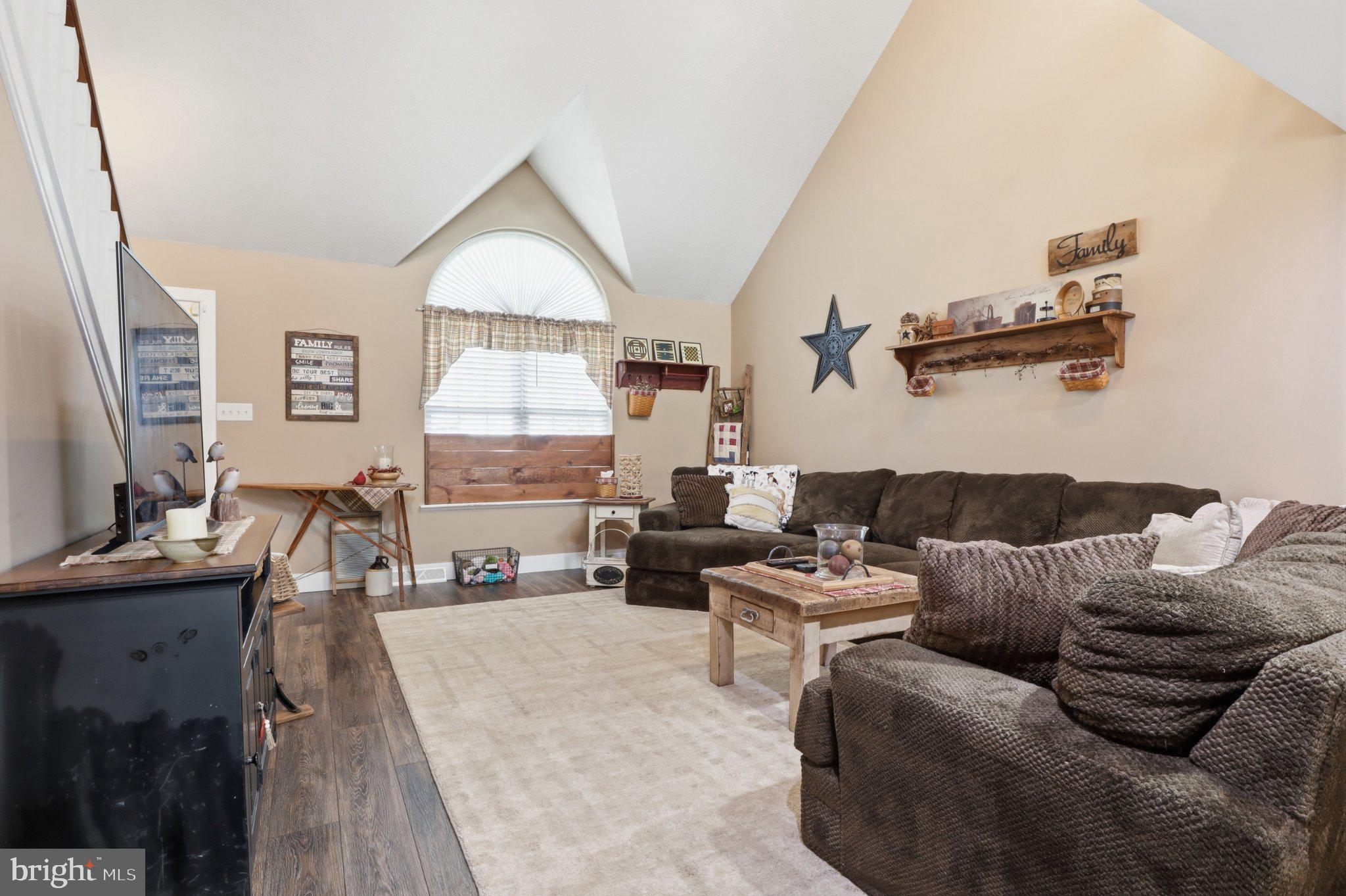 138 WINSTON DRIVE