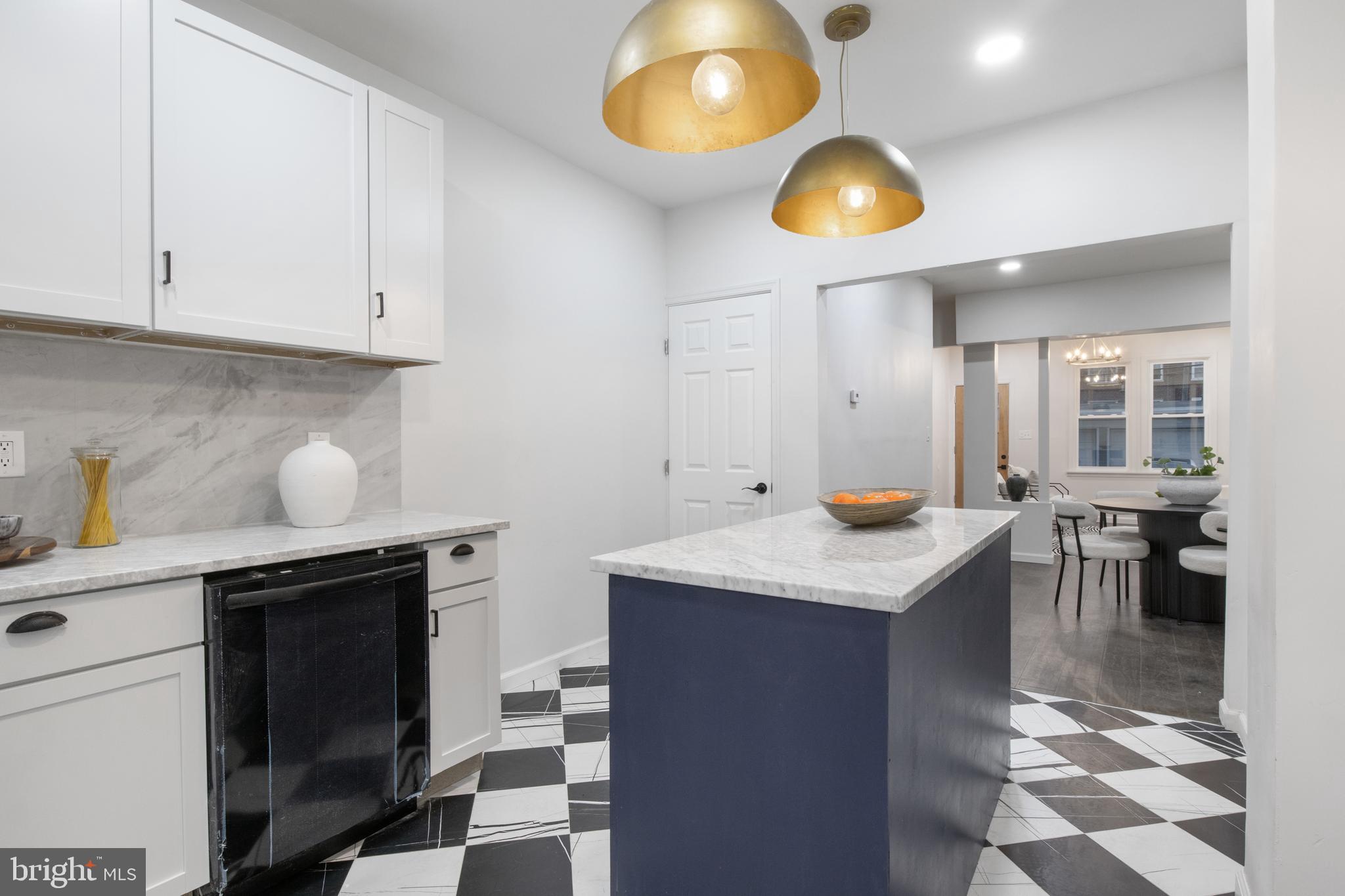 8TH WARD - Residential