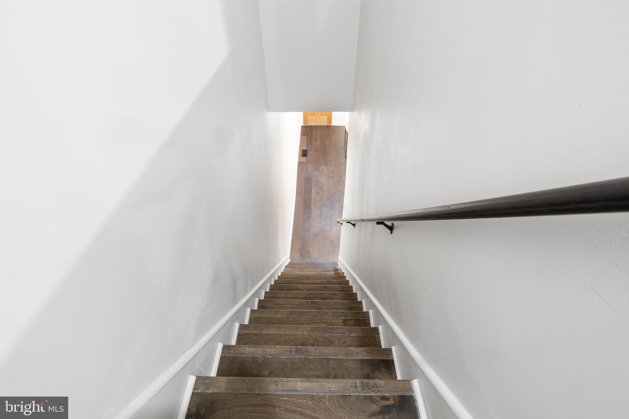 8TH WARD - Residential