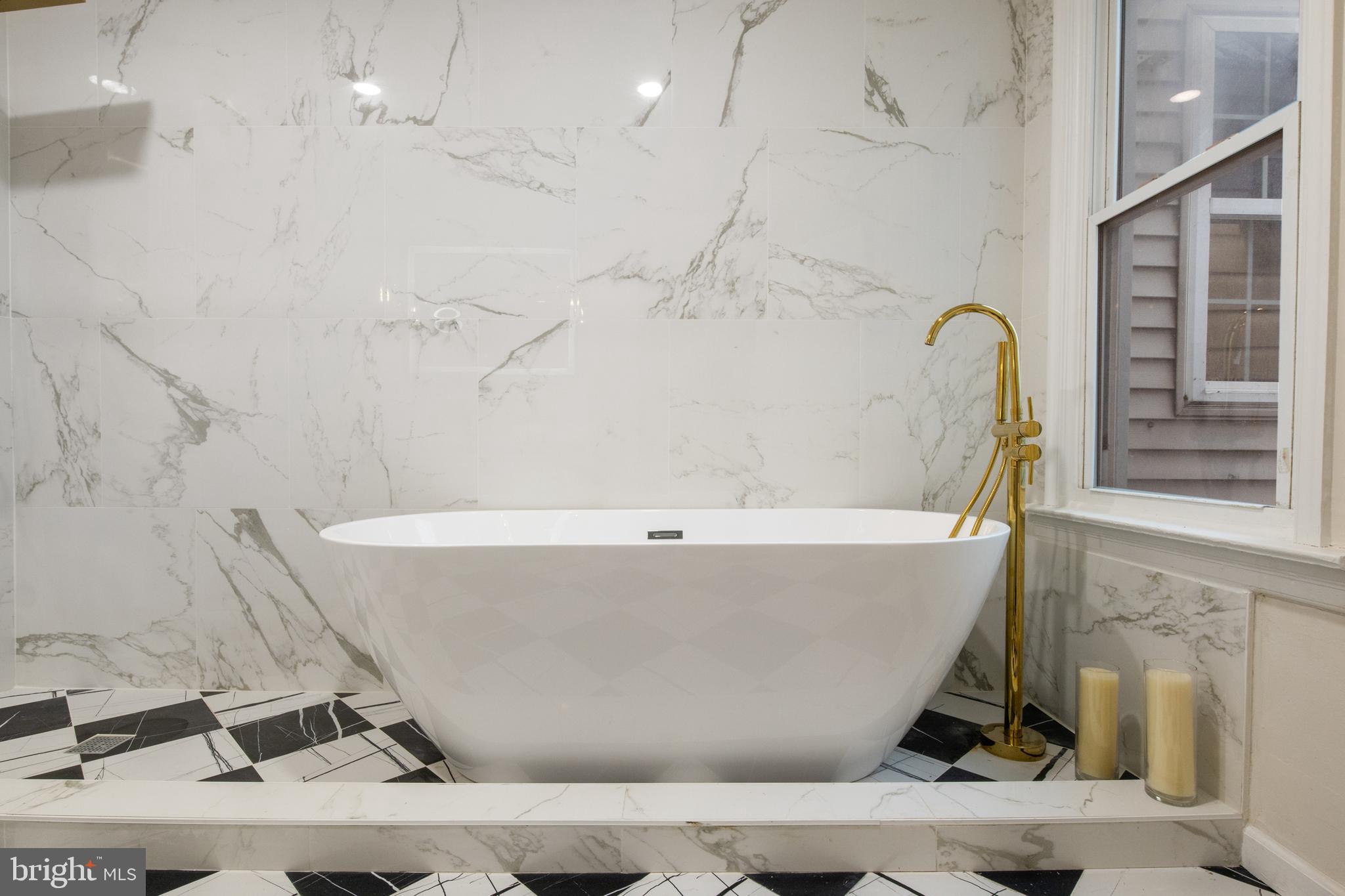 8TH WARD - Residential