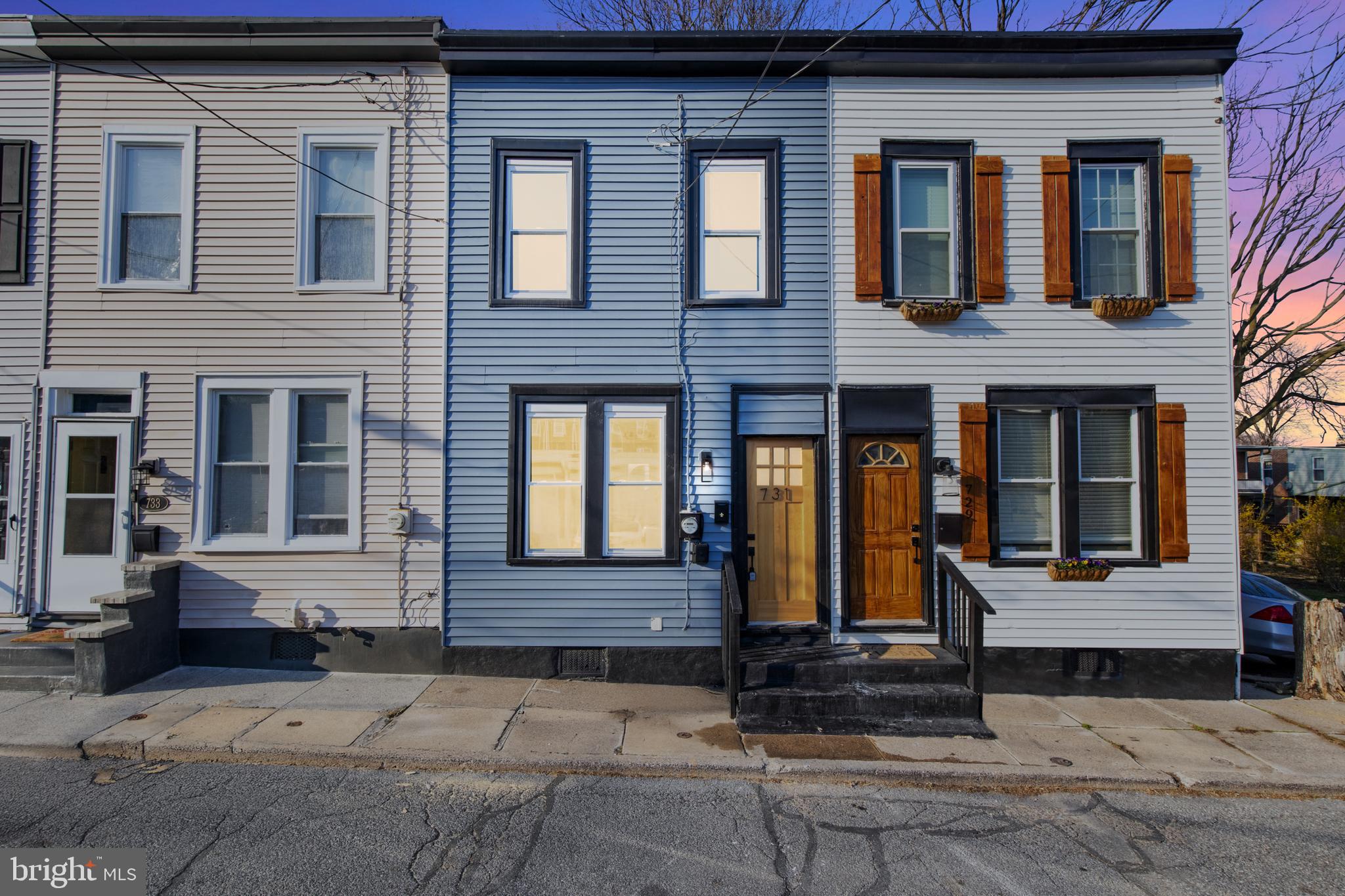 Discover this beautifully updated two-bedroom home in the vibrant West End, just steps from Pearl Street and Ruby. Featuring a unique, Discover this lovely home featuring beautiful engineered hardwood floors, elegant marble countertops in the kitchen, and a fenced-in yard for added privacy. Perfect for relaxing and entertaining, this property is a must-see!Fenced in backyard with accessible alley way and small deck.
Enjoy the convenience of being within walking distance to shopping and city amenities. The property offers the convenience of leasing parking garages located directly in front. with additional parking options available nearby through a designated company.
Don’t miss your chance to own this charming home in a prime location! Schedule your visit today!