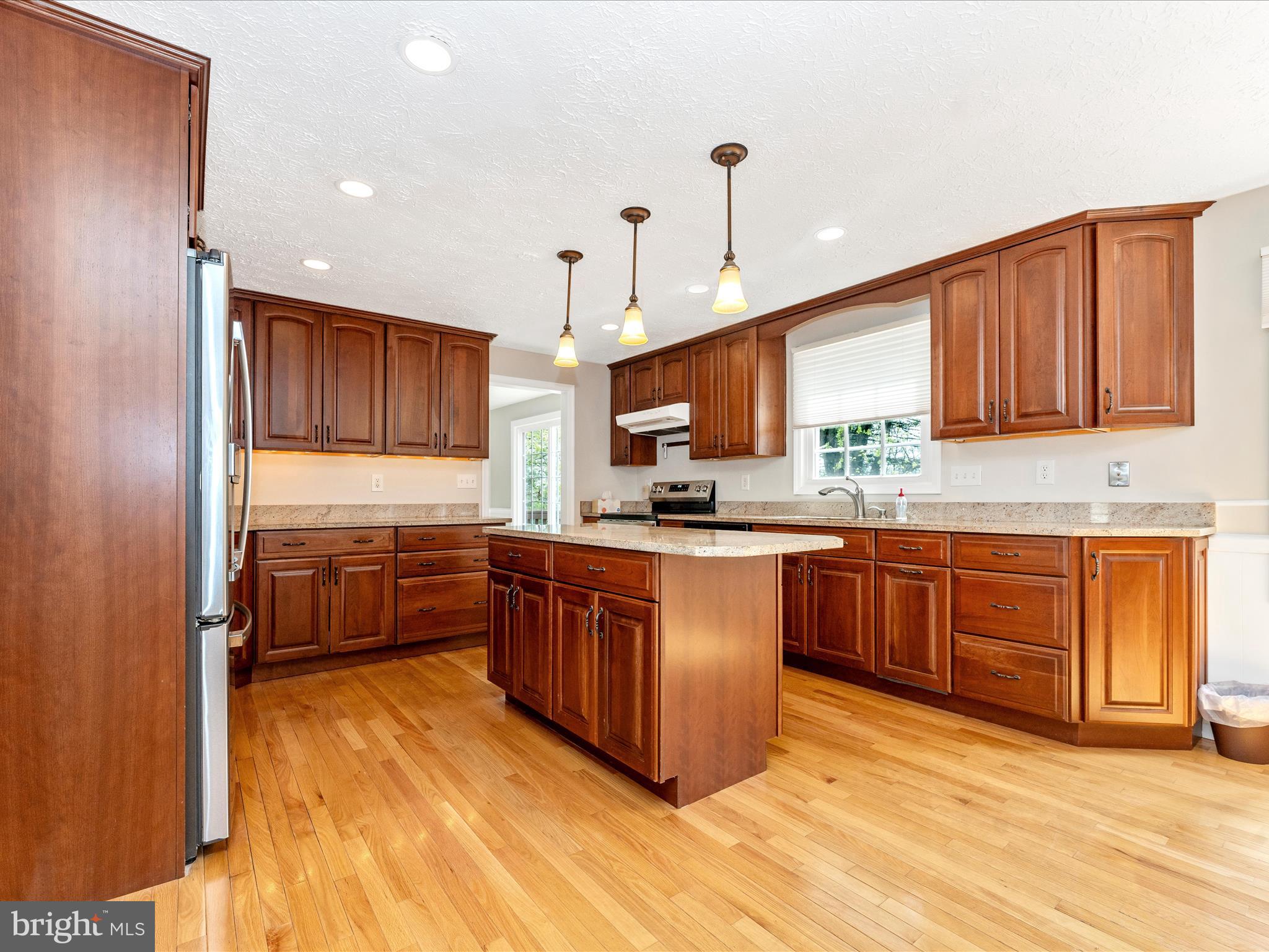 MILL CREEK SOUTH - Residential