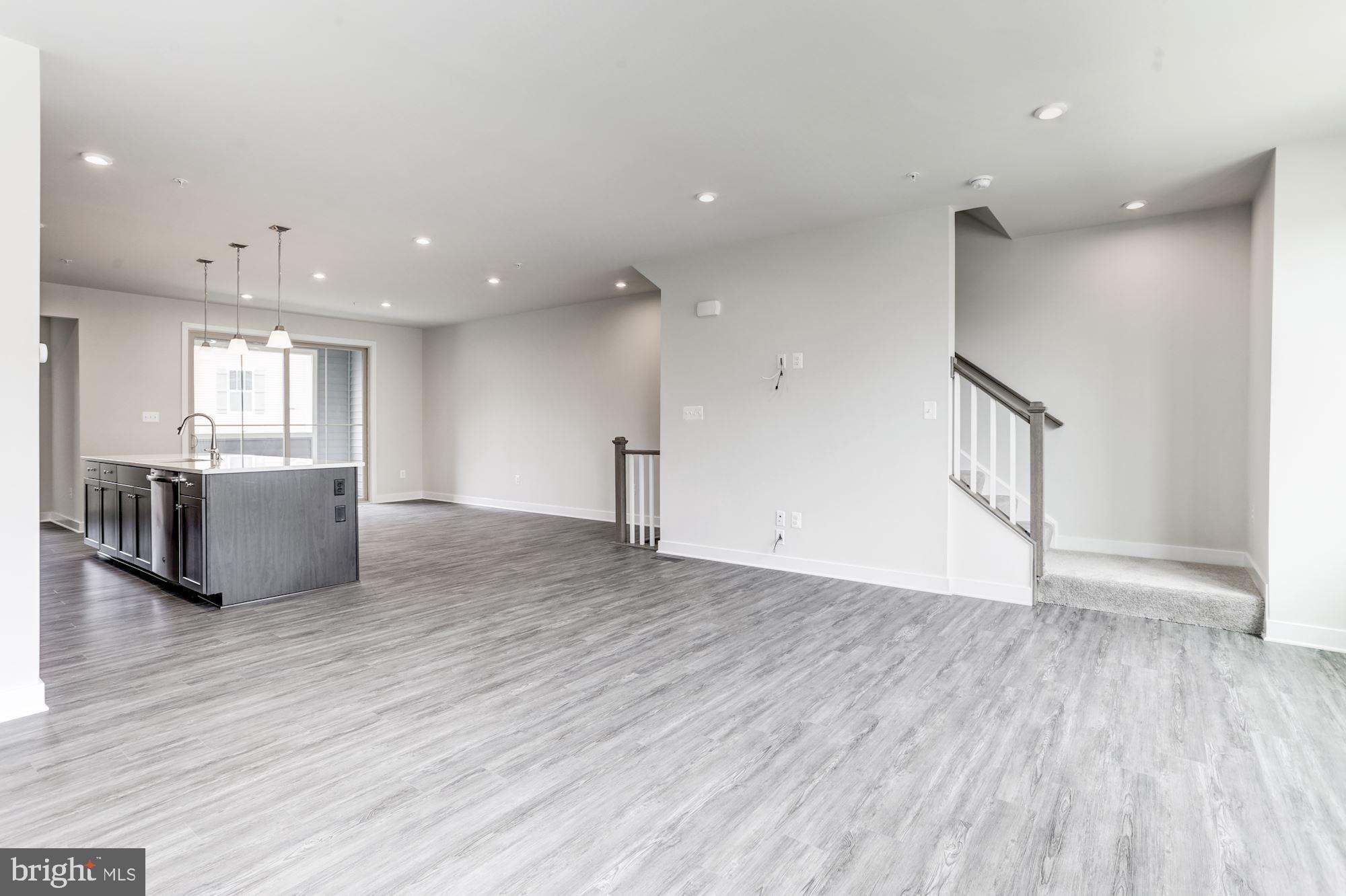 VILLAGES OF URBANA - Residential