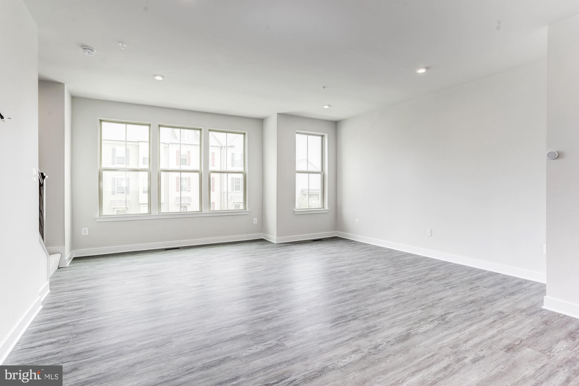 VILLAGES OF URBANA - Residential