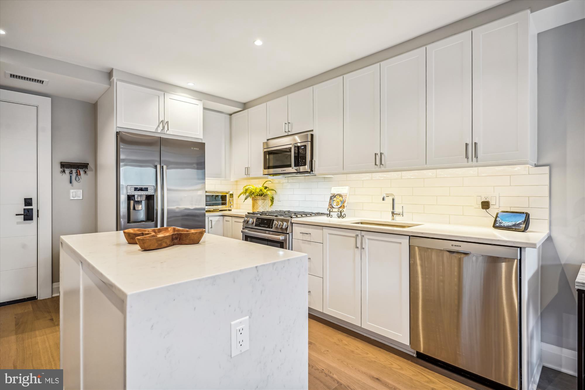 OLD TOWN NORTH - Residential