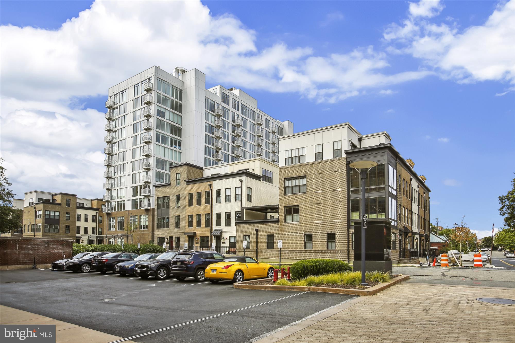 OLD TOWN NORTH - Residential