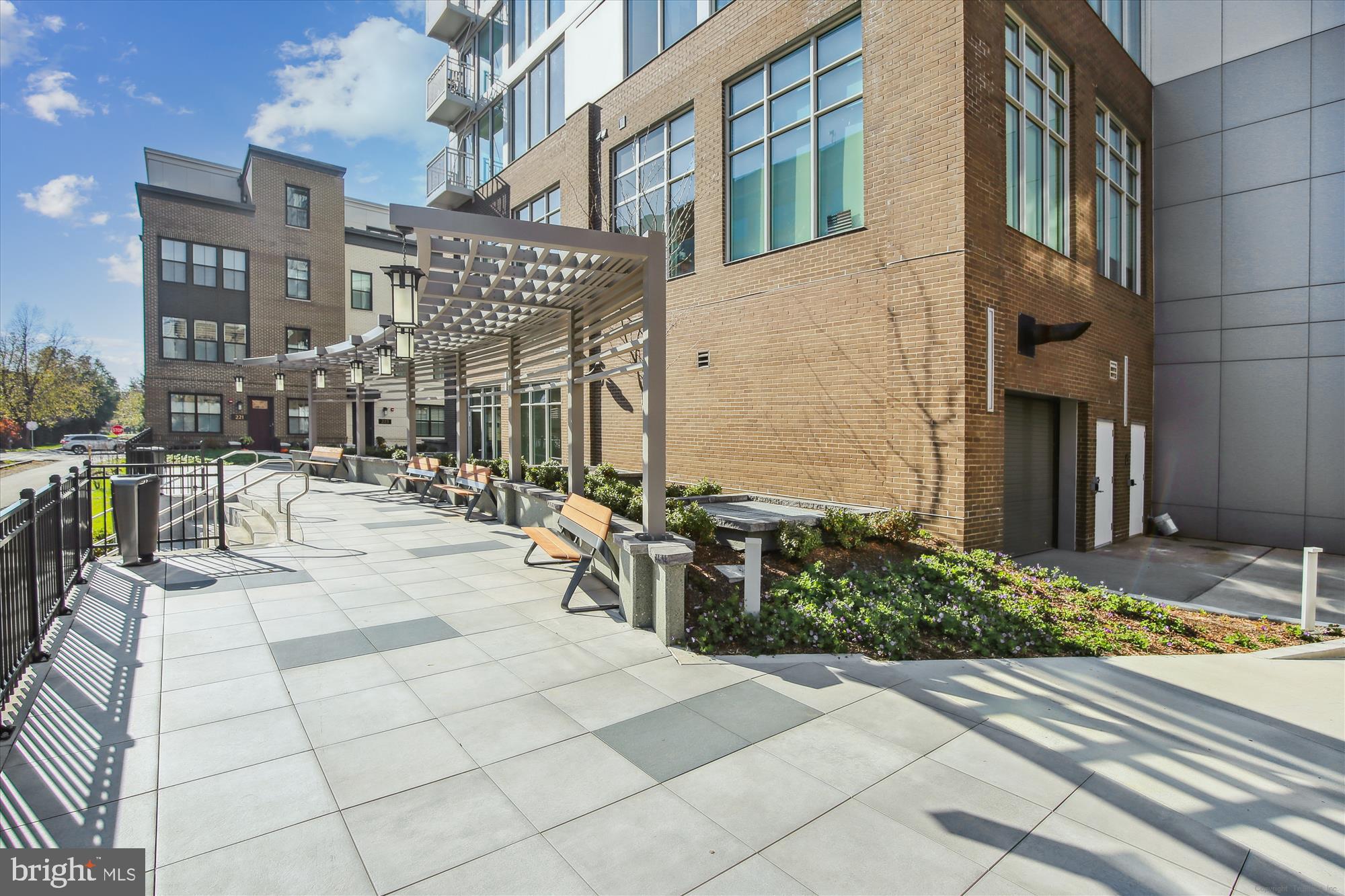 OLD TOWN NORTH - Residential