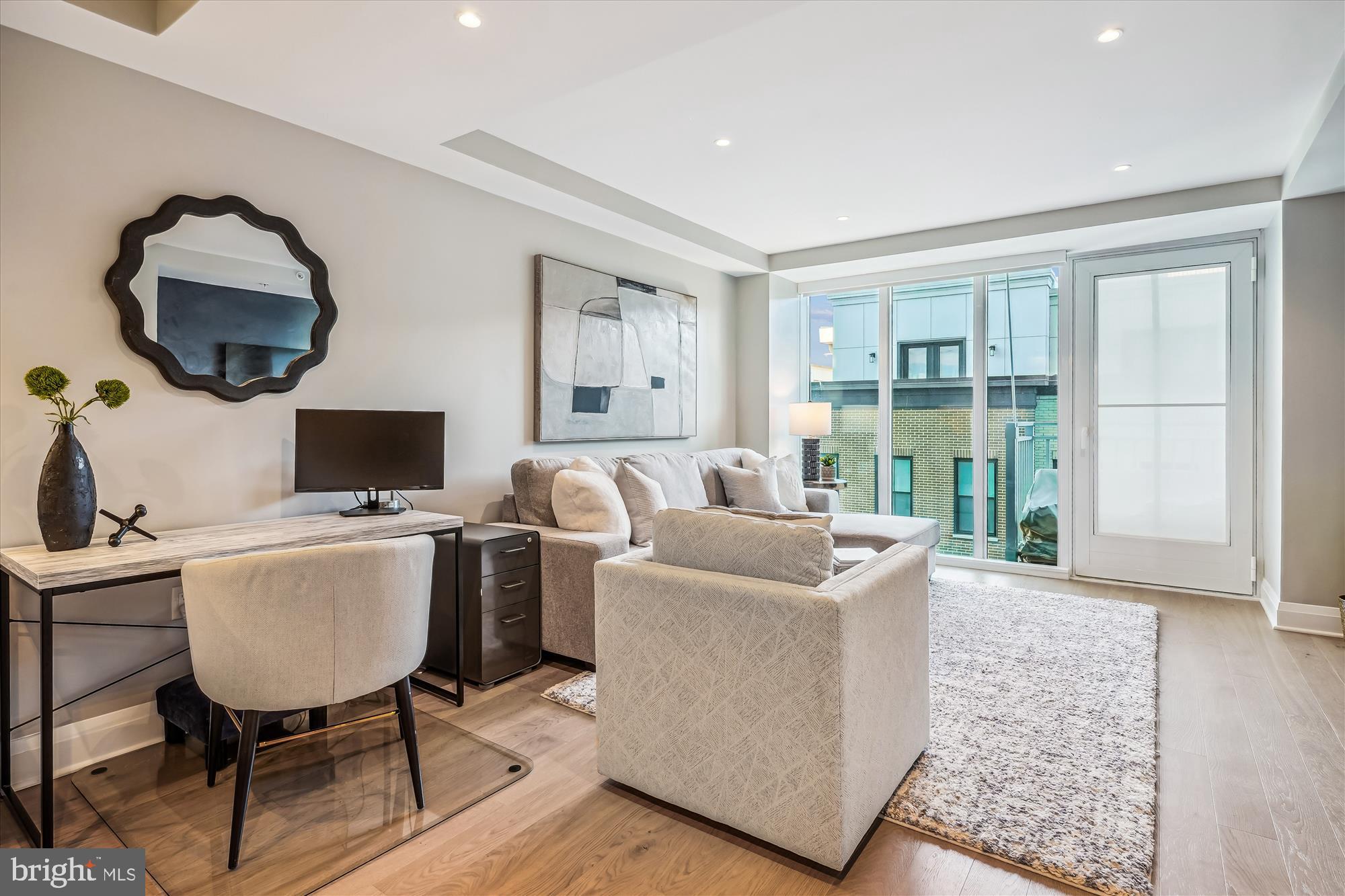 OLD TOWN NORTH - Residential