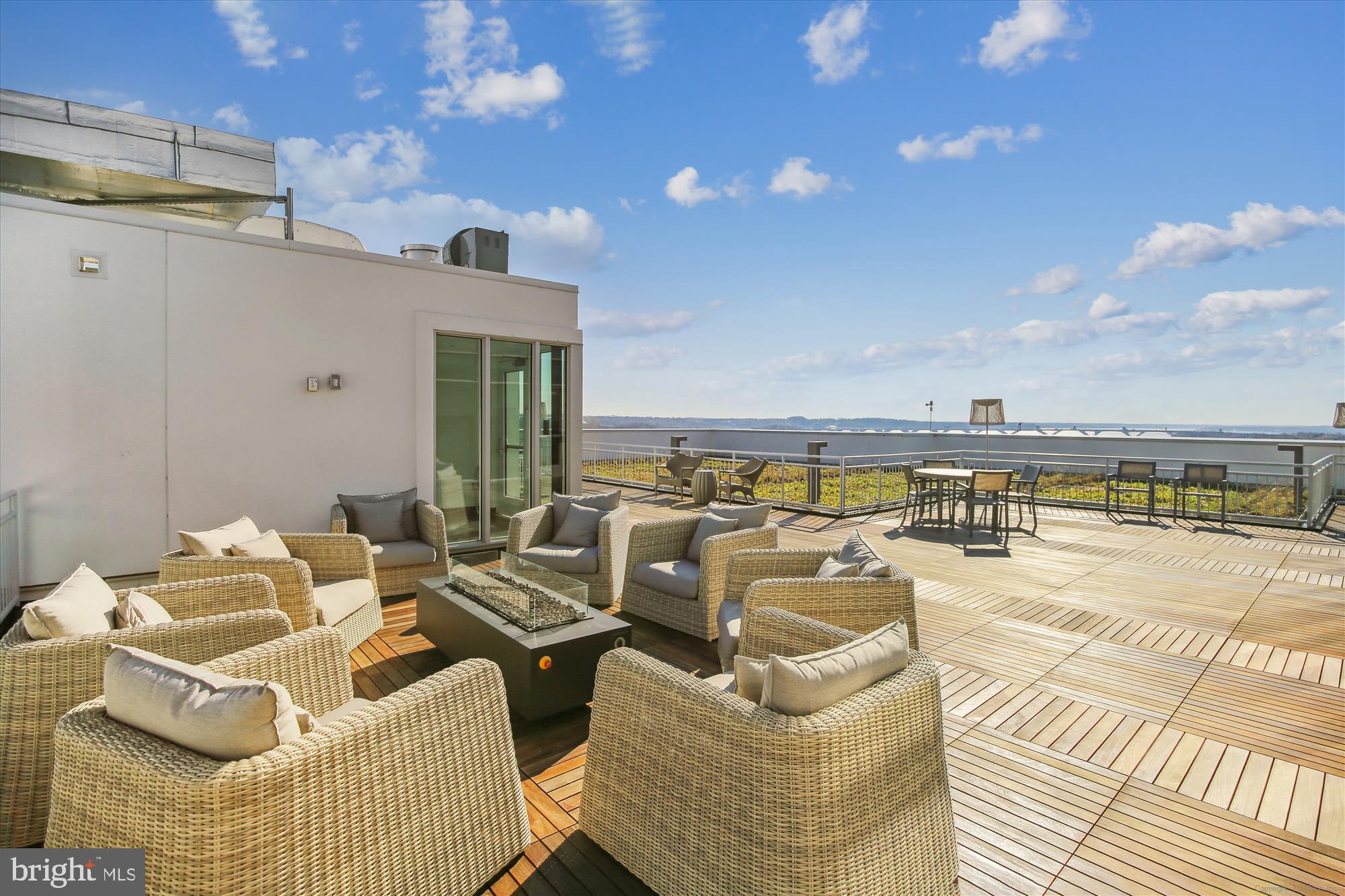 OLD TOWN NORTH - Residential