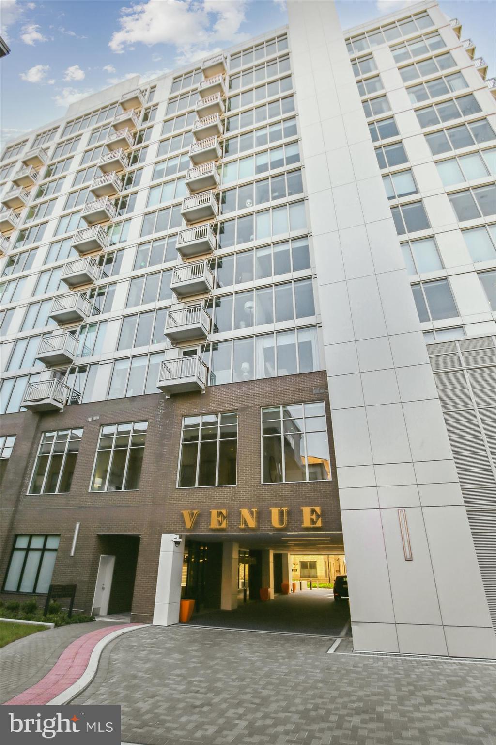 OLD TOWN NORTH - Residential