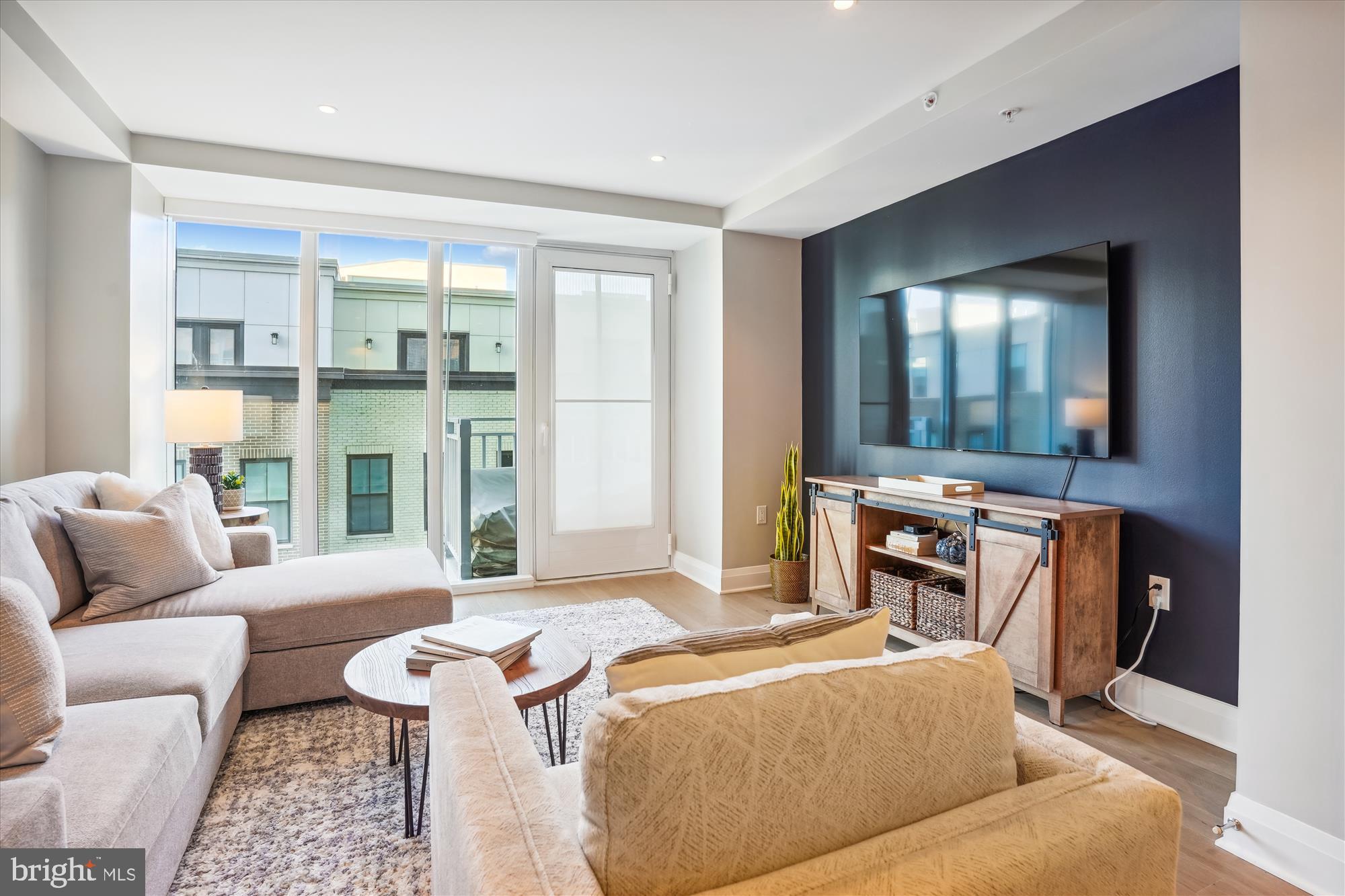 OLD TOWN NORTH - Residential