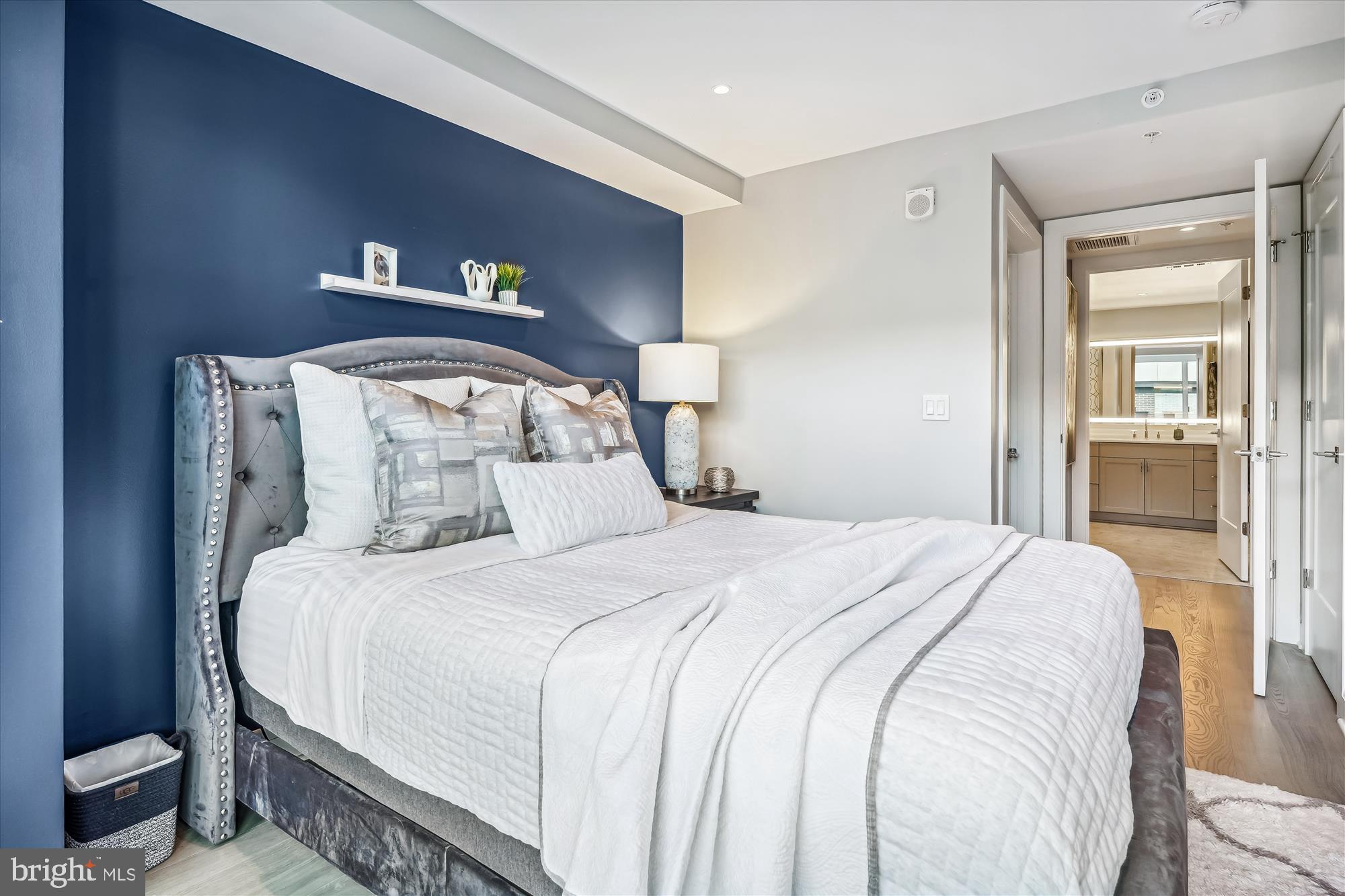 OLD TOWN NORTH - Residential