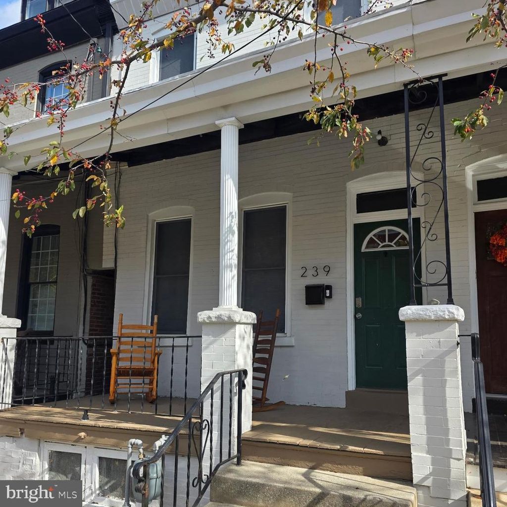 Photo of 239 Elm Street, LANCASTER, PA 17603 (MLS # PALA2078918)