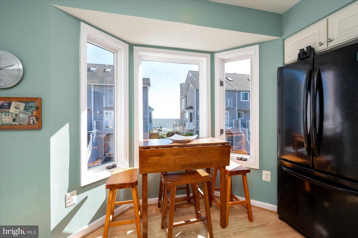 8348 BAY CREST COURT