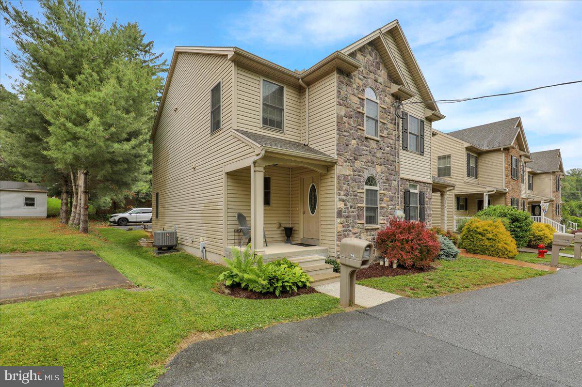 IRON VALLEY ESTATES - Residential
