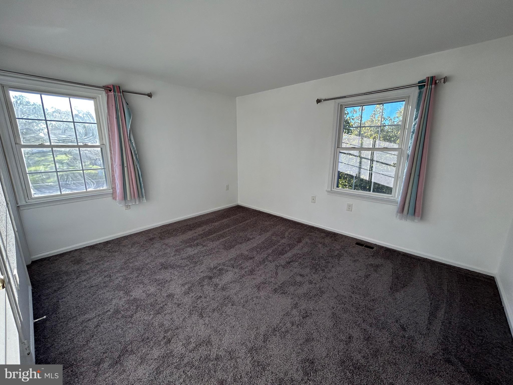 MOUNTAIN VIEW - Residential