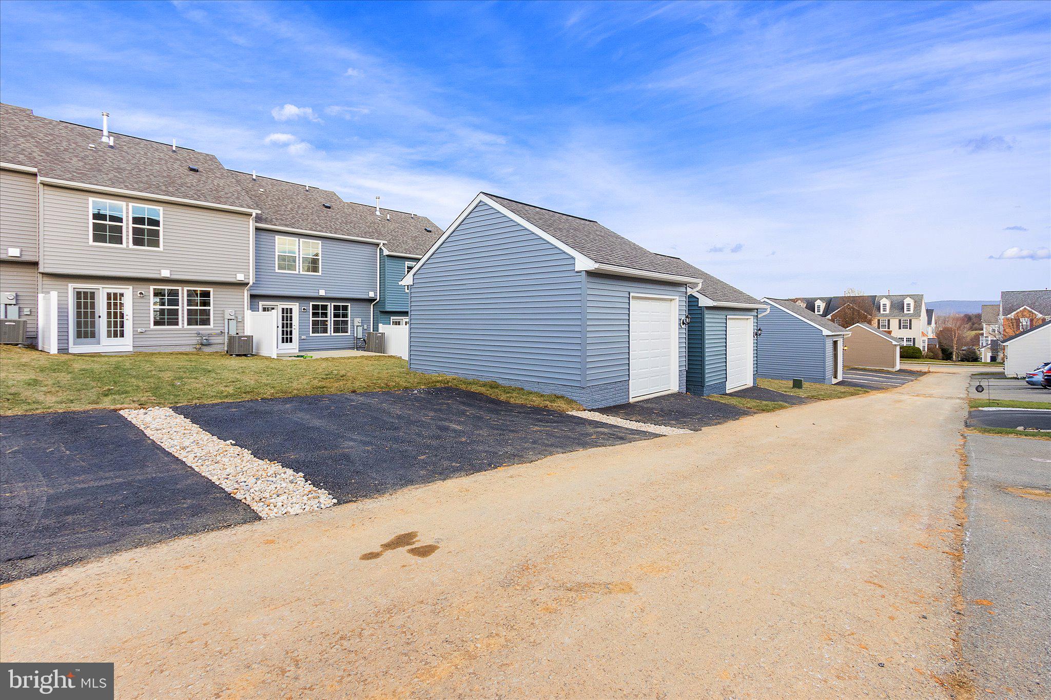 HUNTFIELD - Residential