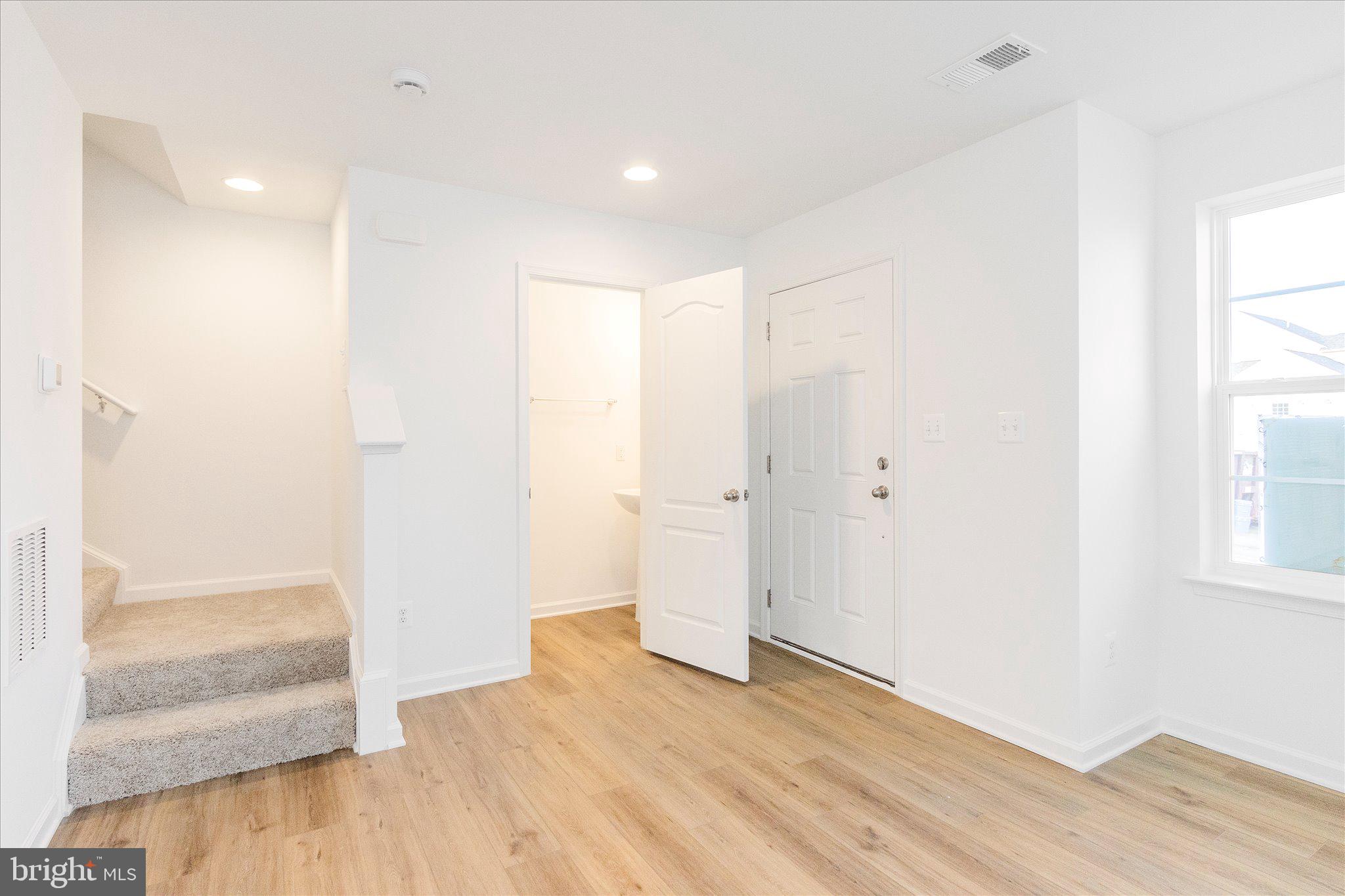 HUNTFIELD - Residential