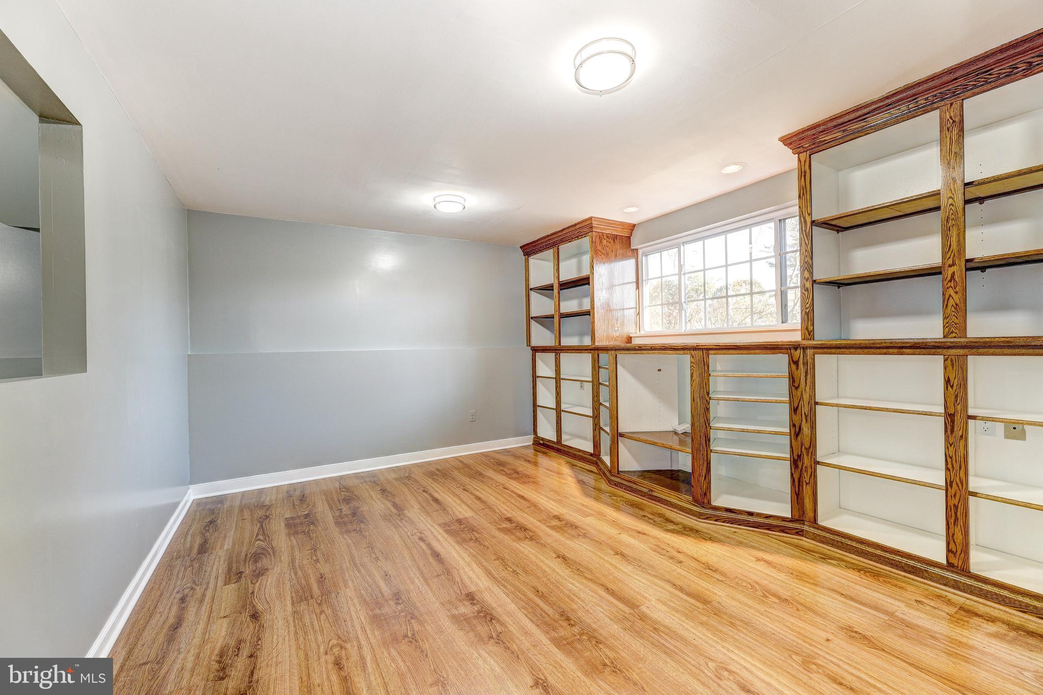 REISTERSTOWN - Residential