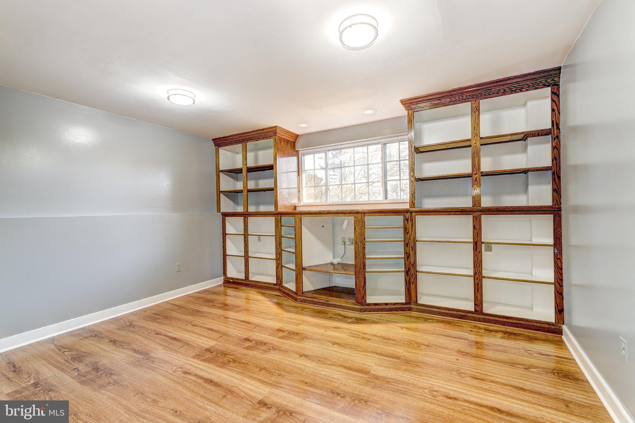 REISTERSTOWN - Residential