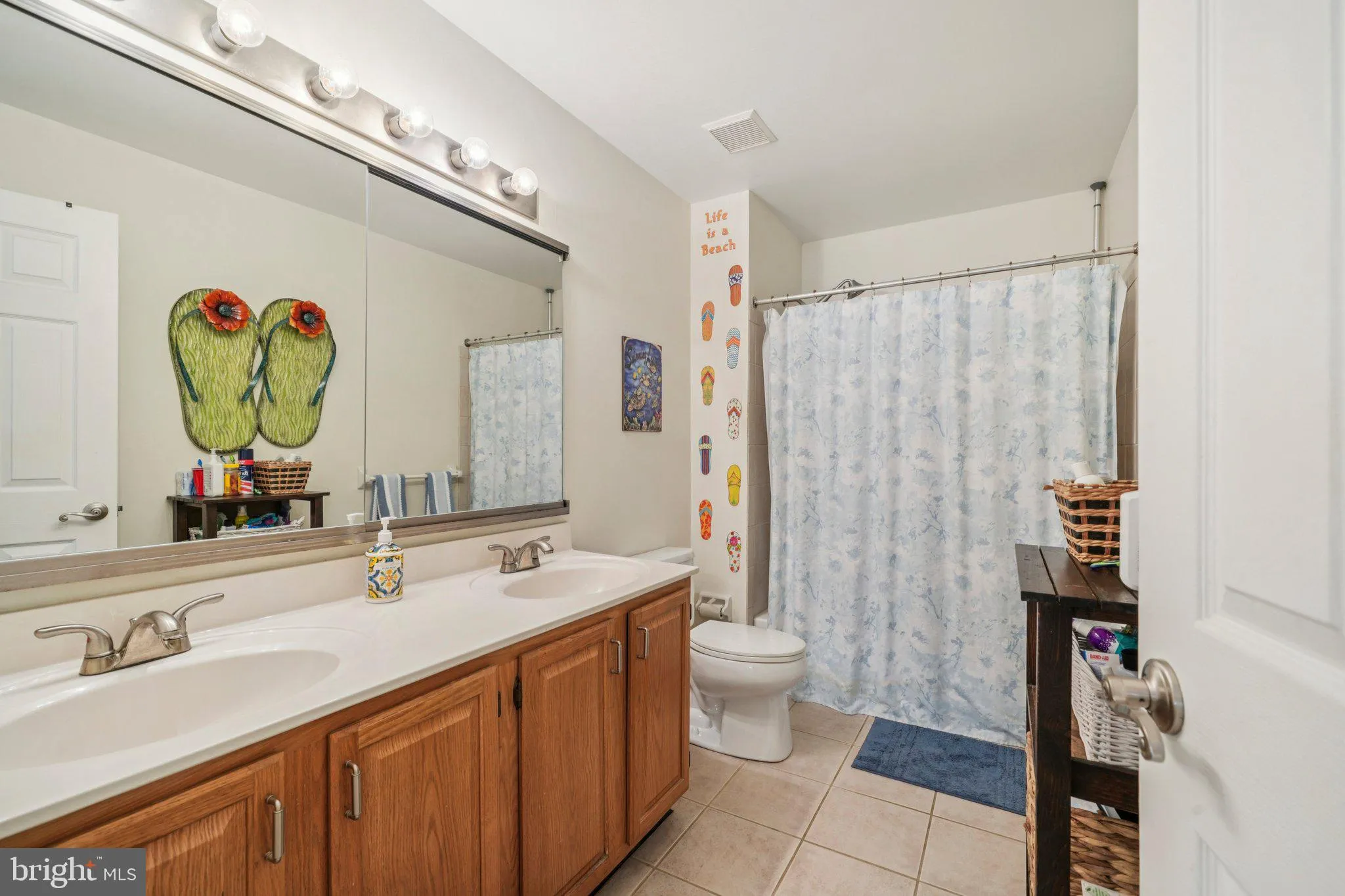 Thornton, Pennsylvania 19373, United States, 4 Bedrooms Bedrooms, ,4 BathroomsBathrooms,Residential,Active,173989