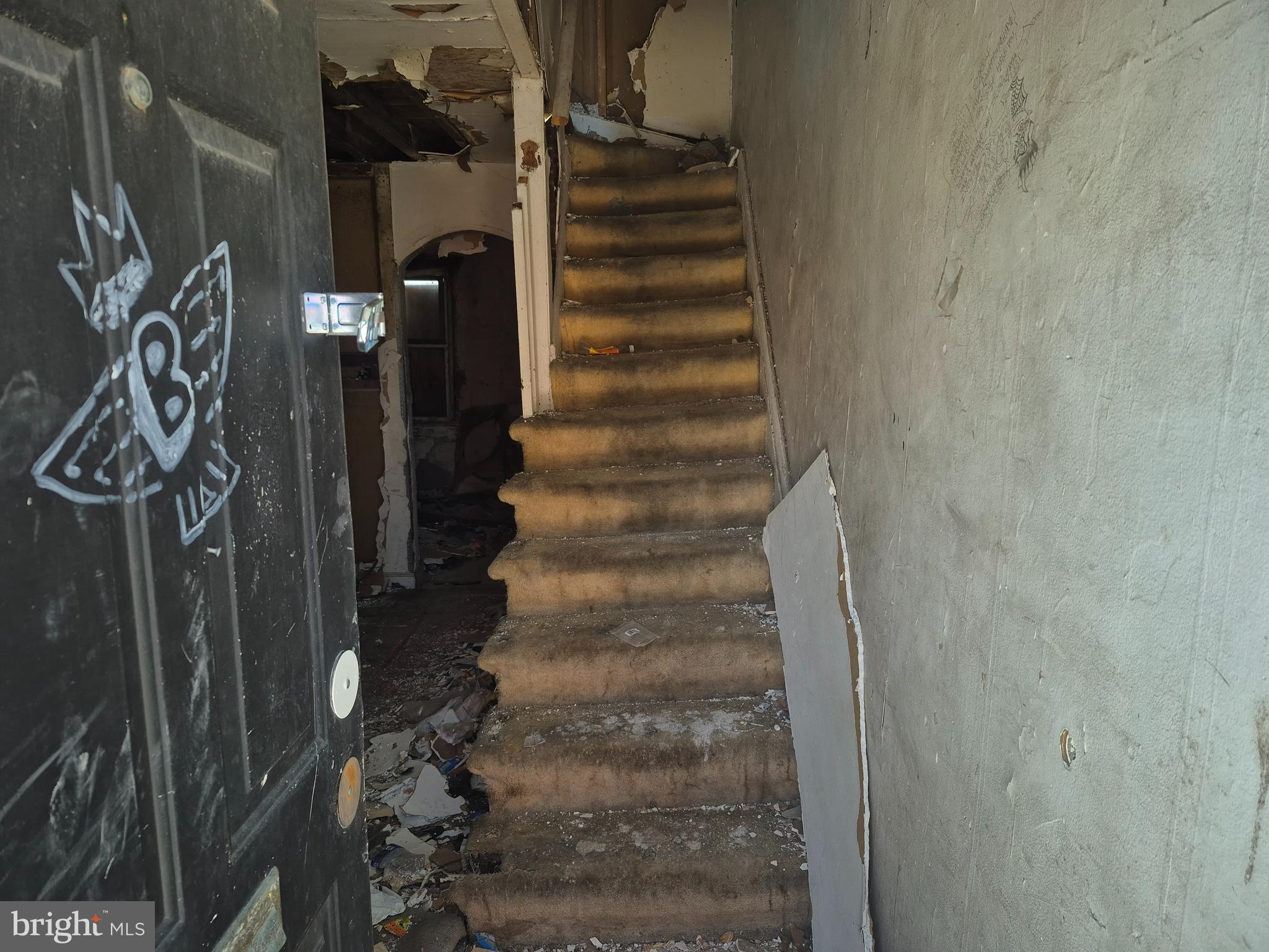 302 S FULTON AVENUE