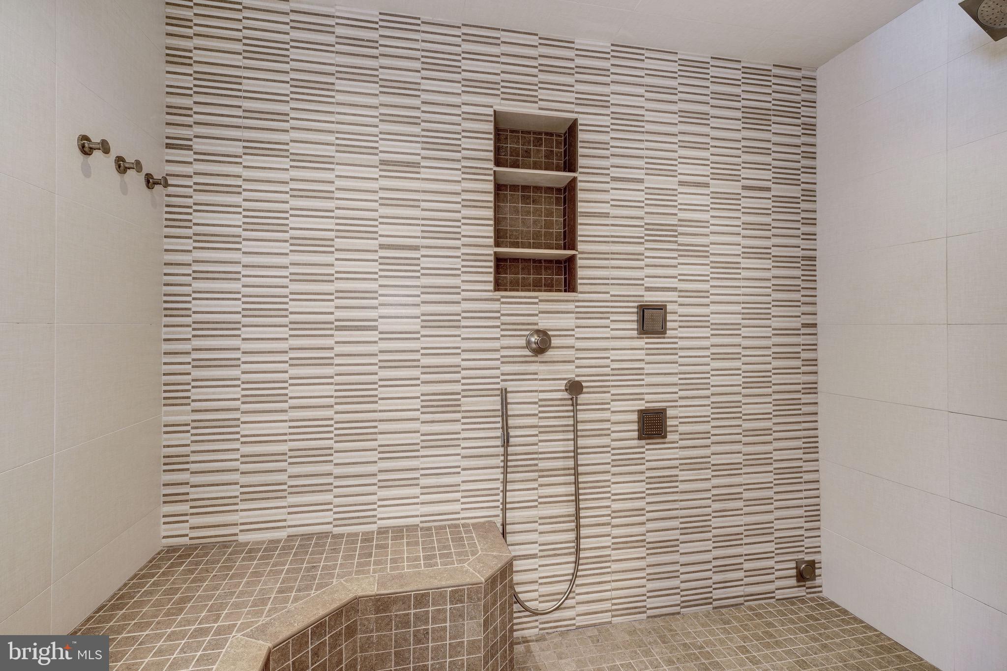 FRANKLIN PARK - Residential