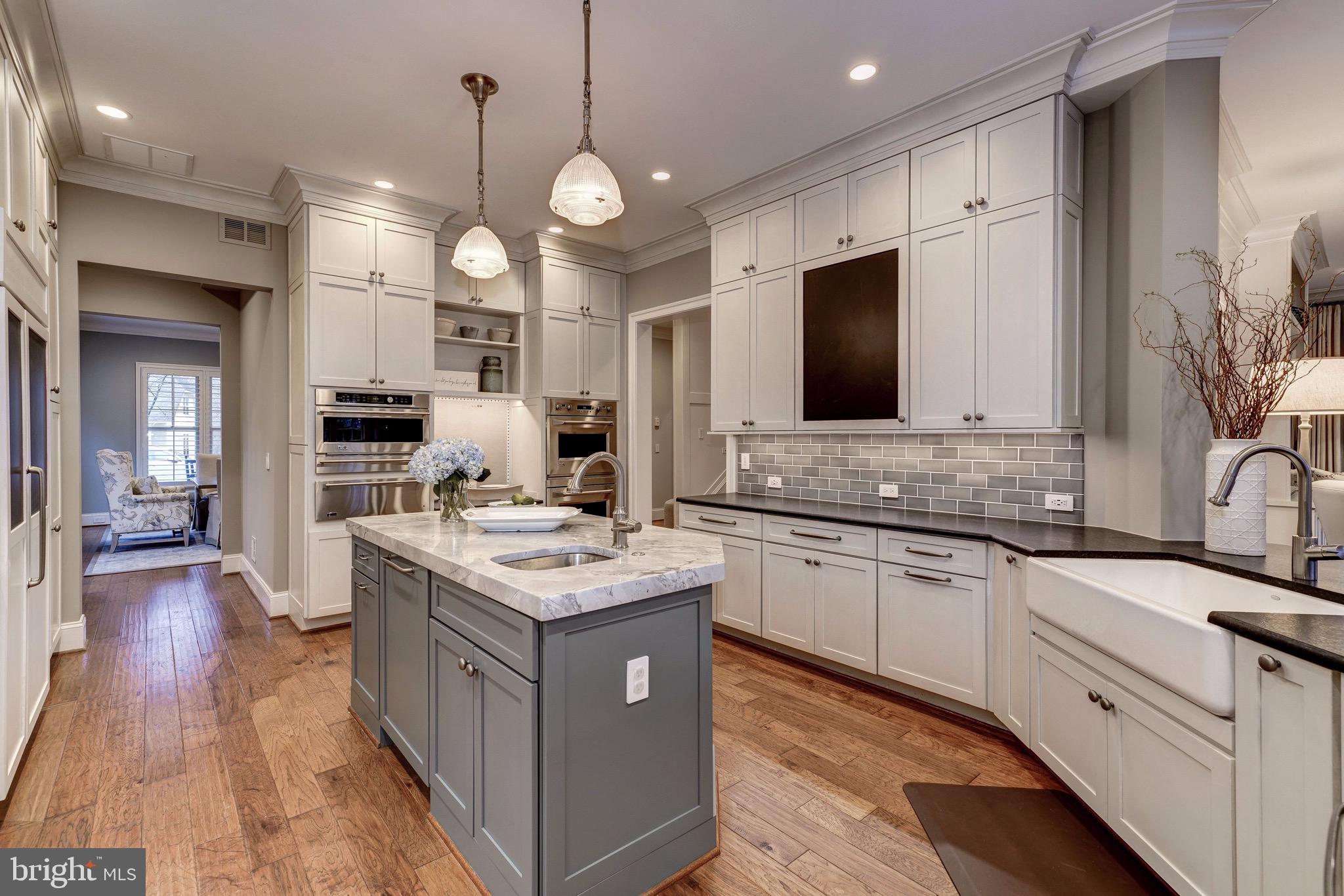 FRANKLIN PARK - Residential