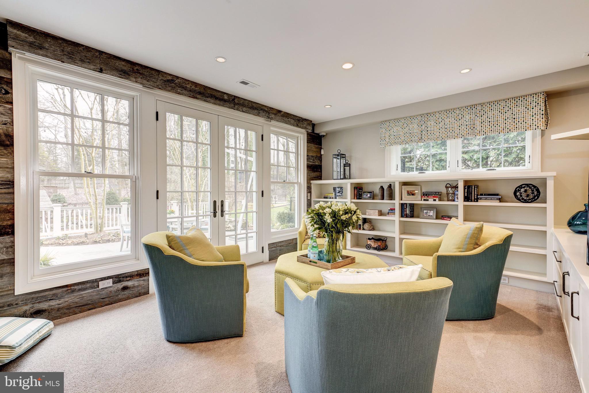 FRANKLIN PARK - Residential