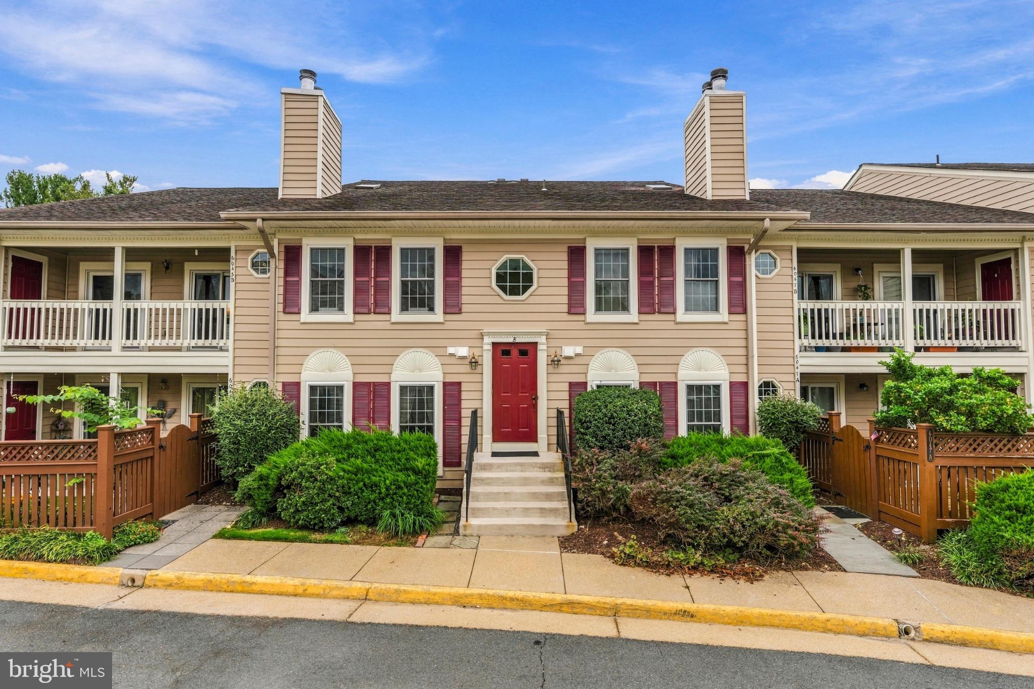 6043 ESSEX HOUSE SQUARE B