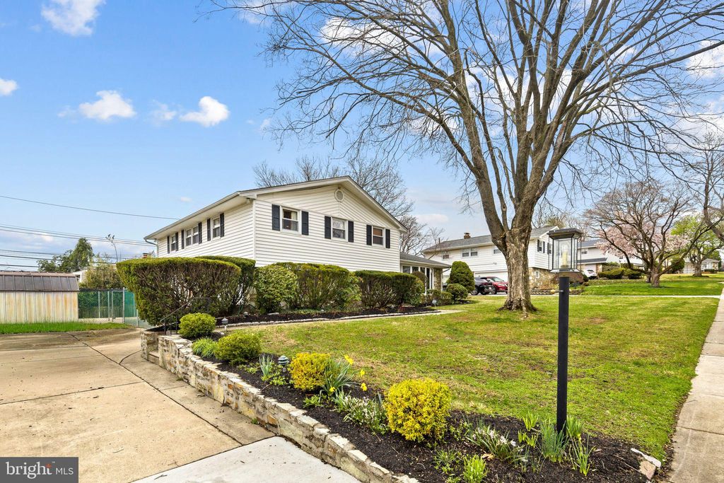 Photo of 124 Delia Lane, PHILADELPHIA, PA 19115 (MLS # PAPH2603770)