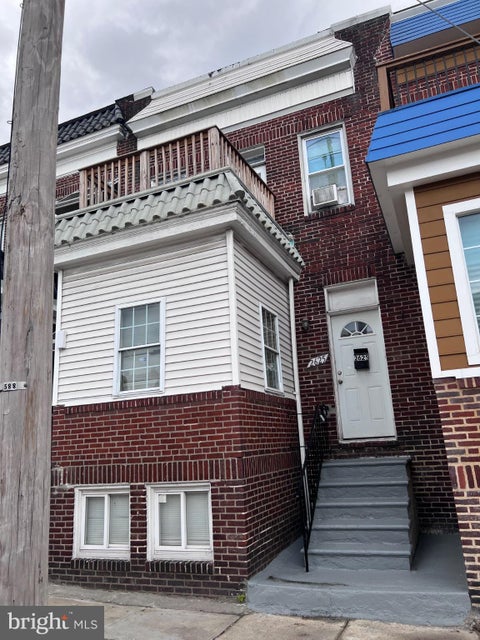 Townhouse For Rent - 2625 E Biddle Street<br/> Baltimore City County, BALTIMORE, MD 21213