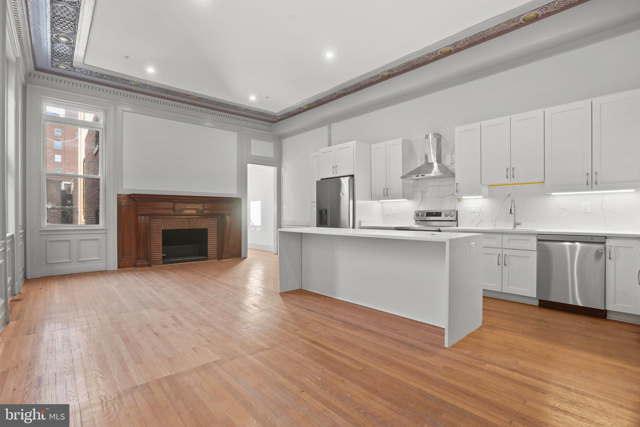 MOUNT VERNON PLACE HISTORIC DISTRICT - Residential Lease
