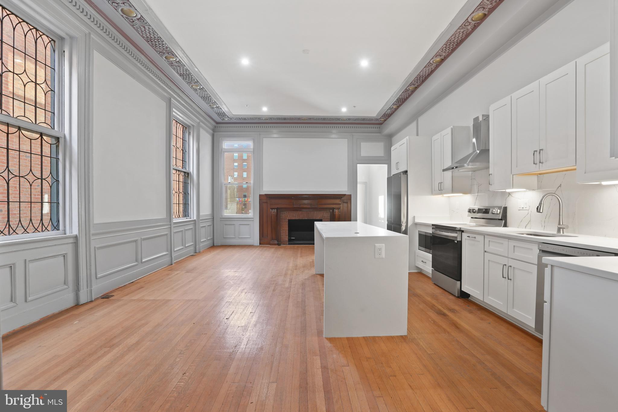 MOUNT VERNON PLACE HISTORIC DISTRICT - Residential Lease