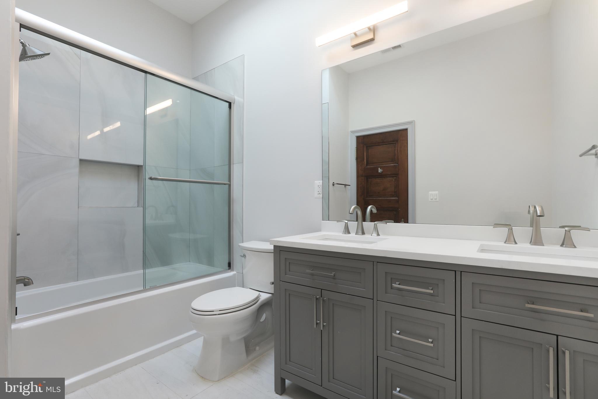 MOUNT VERNON PLACE HISTORIC DISTRICT - Residential Lease