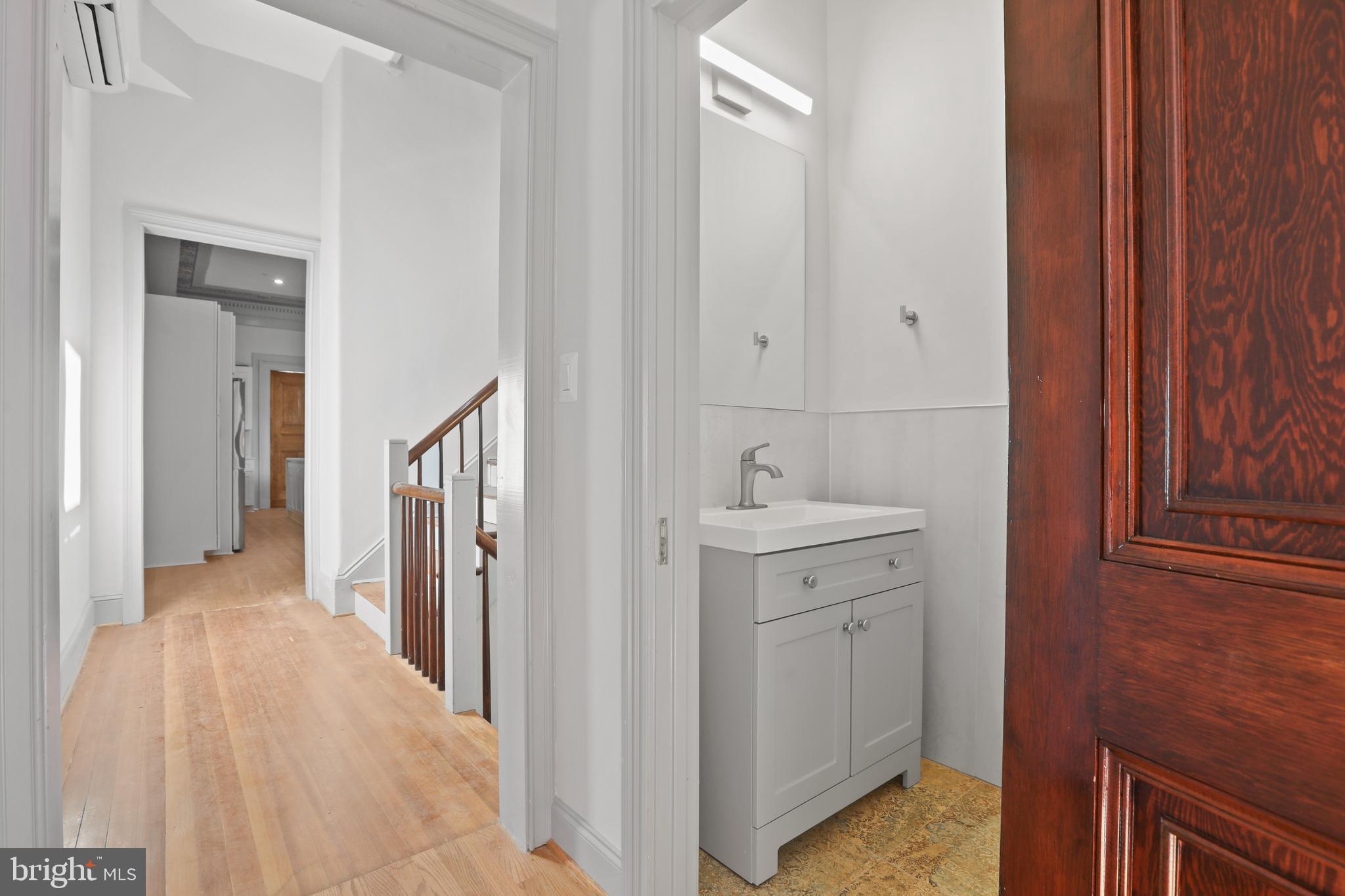 MOUNT VERNON PLACE HISTORIC DISTRICT - Residential Lease