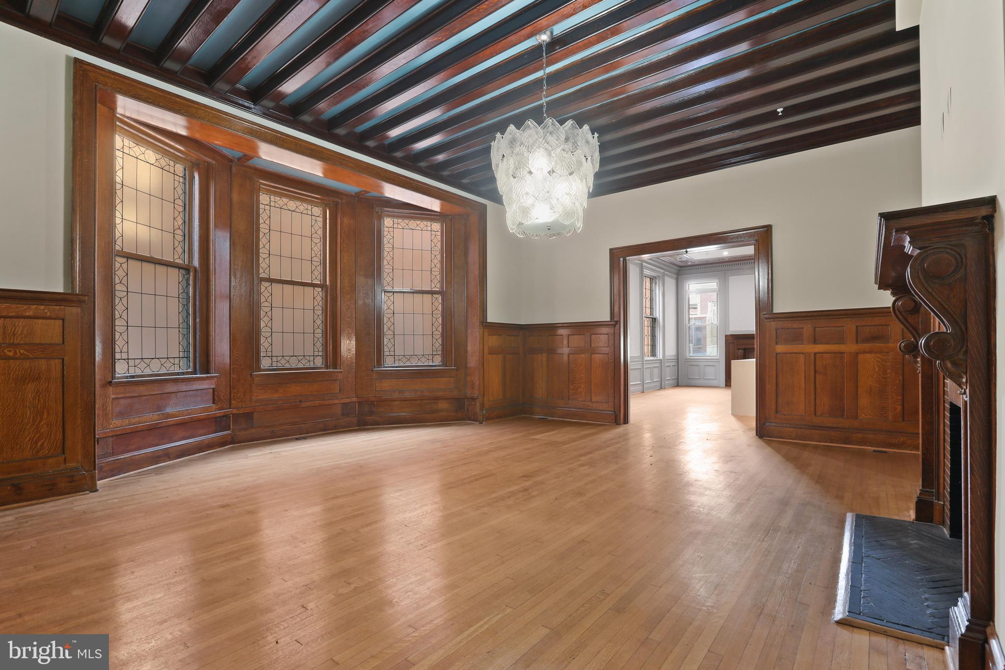 MOUNT VERNON PLACE HISTORIC DISTRICT - Residential Lease