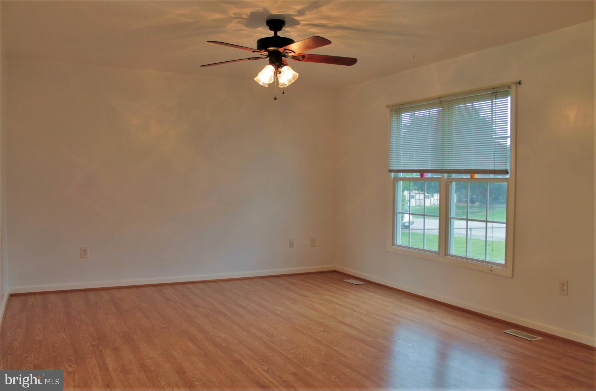 MAUGANSVILLE - Residential Lease