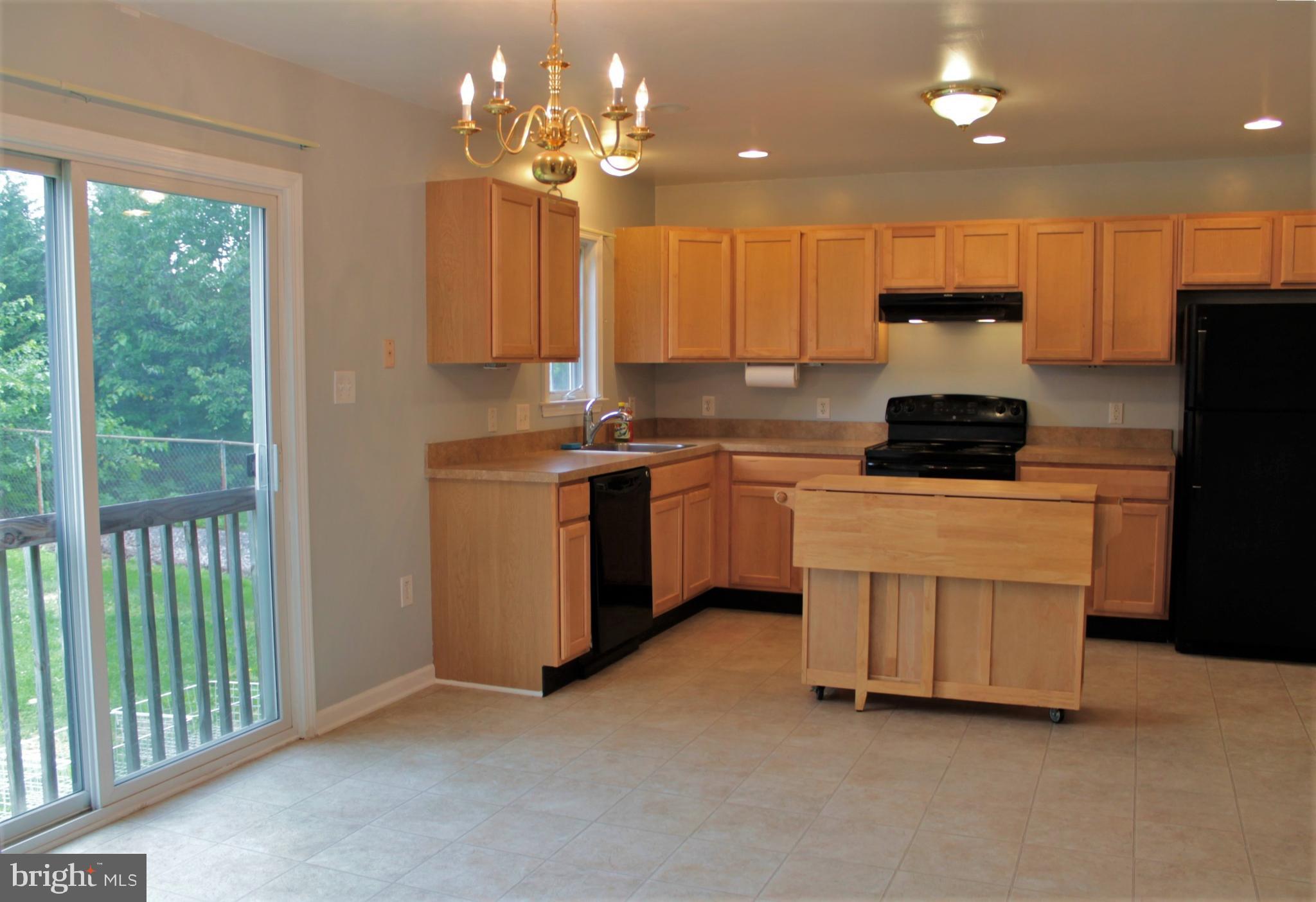 MAUGANSVILLE - Residential Lease