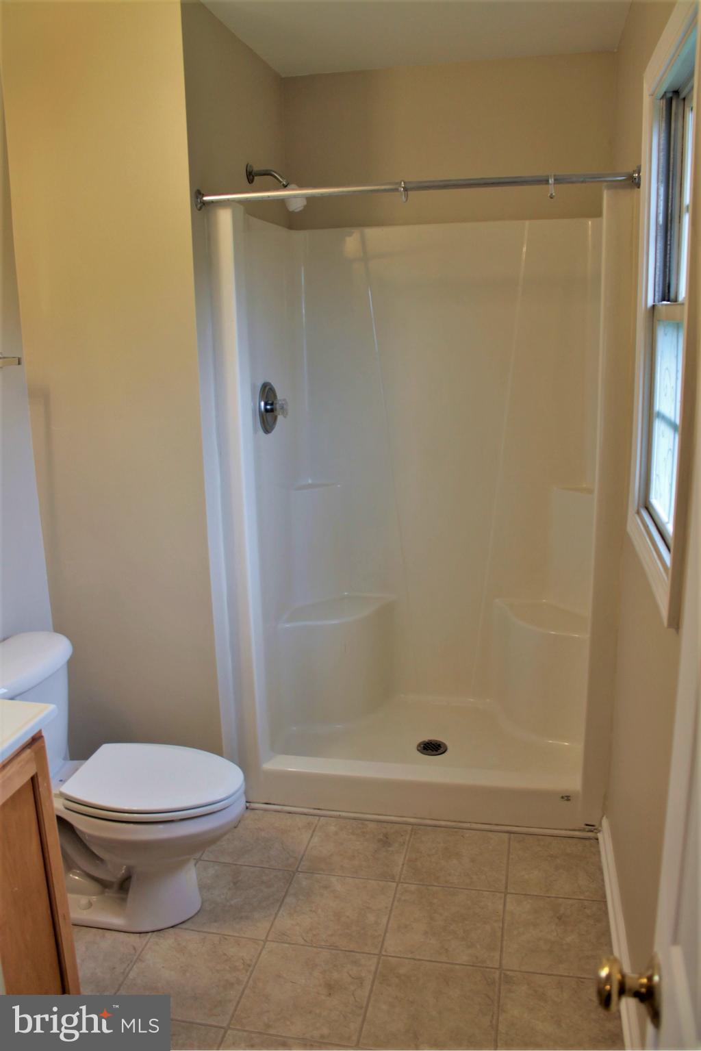 MAUGANSVILLE - Residential Lease