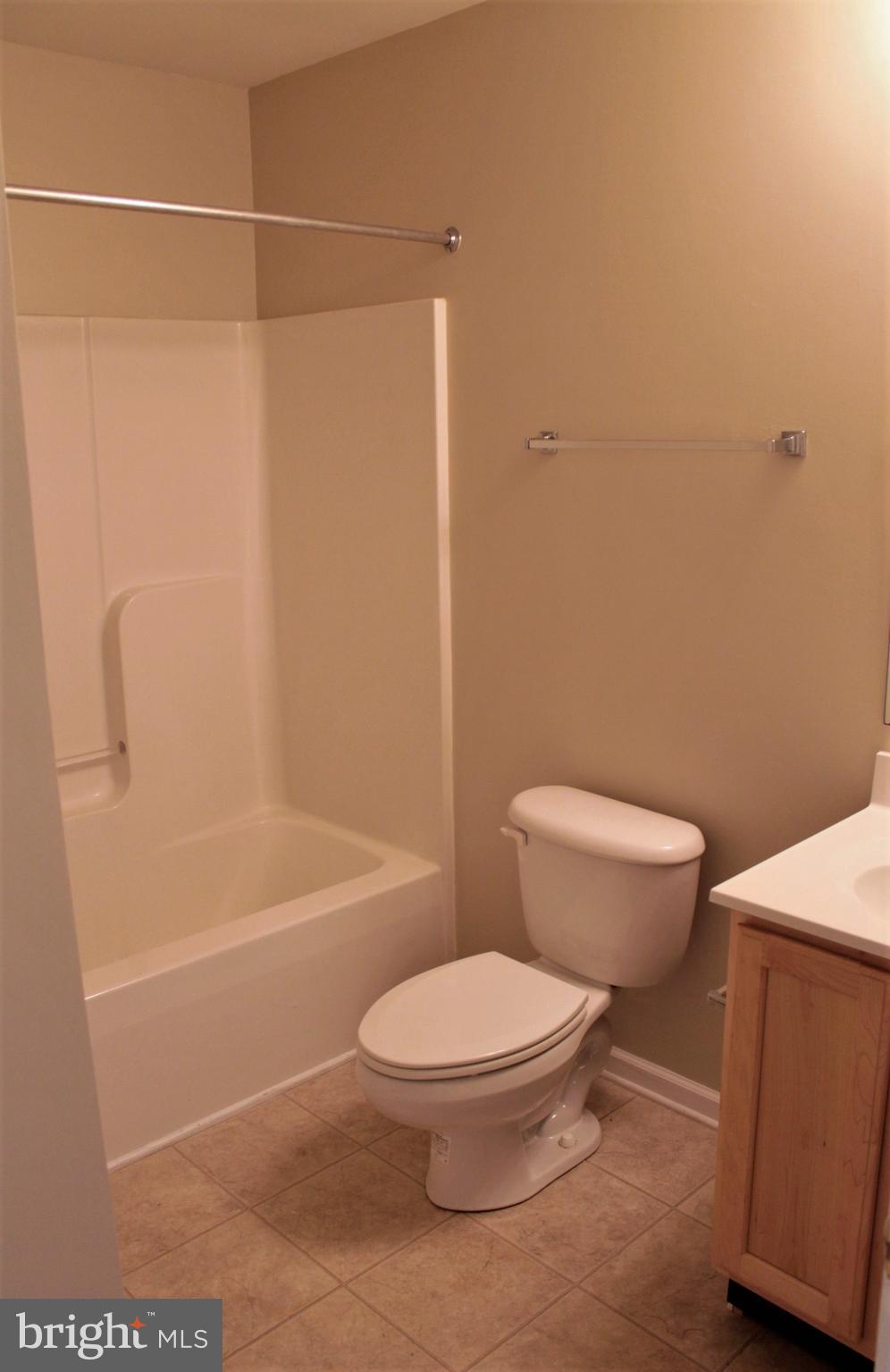 MAUGANSVILLE - Residential Lease