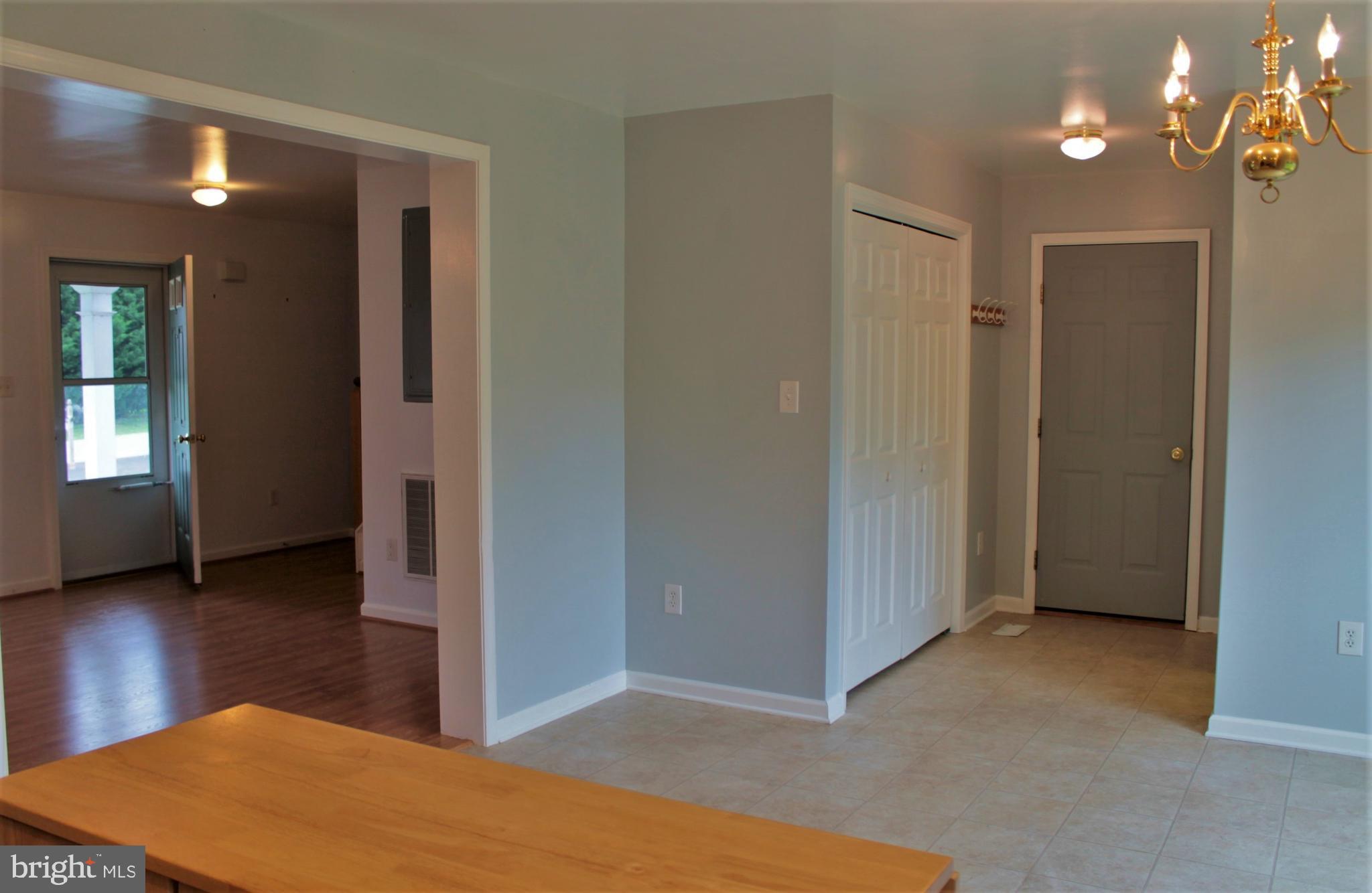 MAUGANSVILLE - Residential Lease