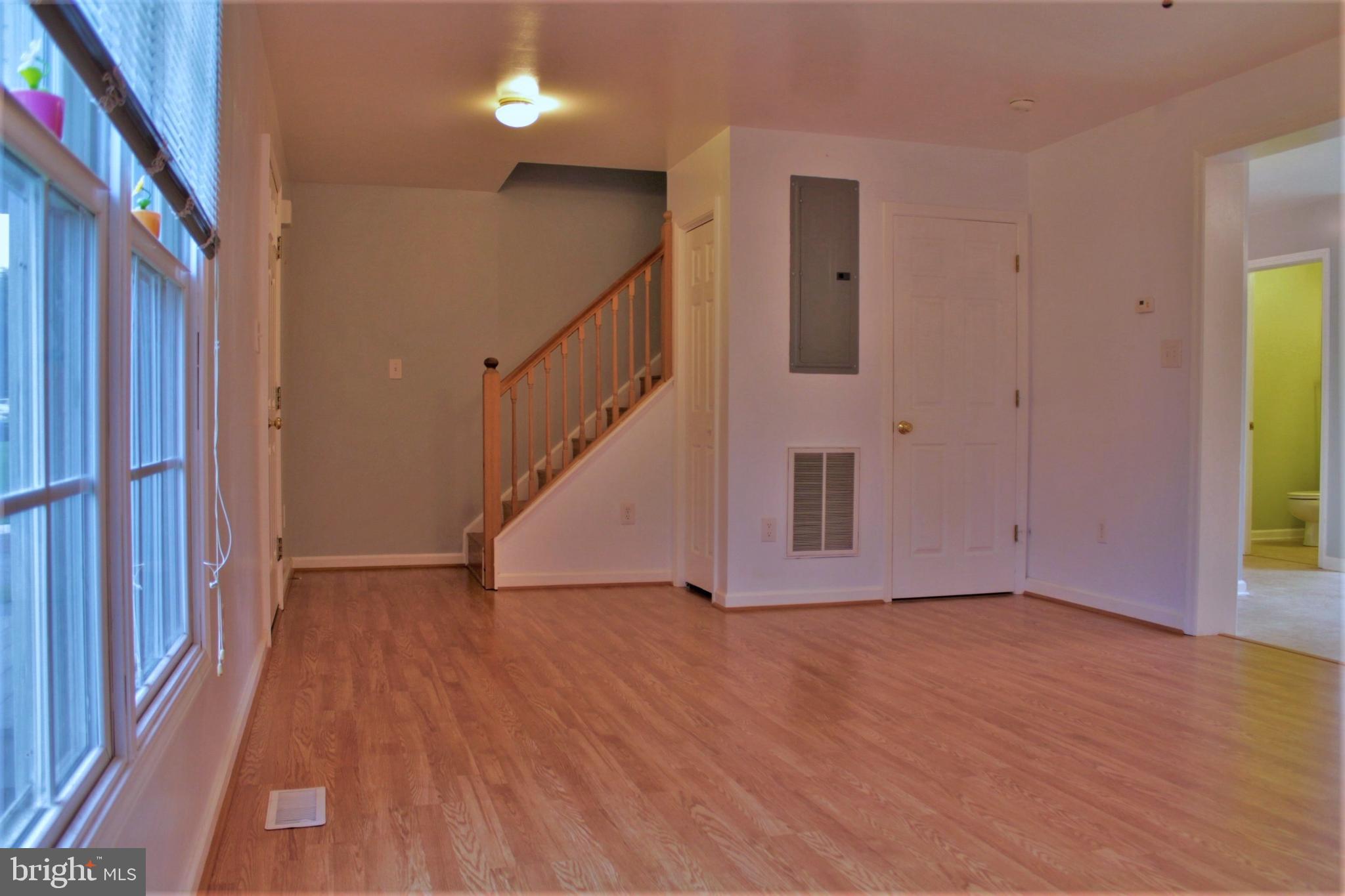 MAUGANSVILLE - Residential Lease