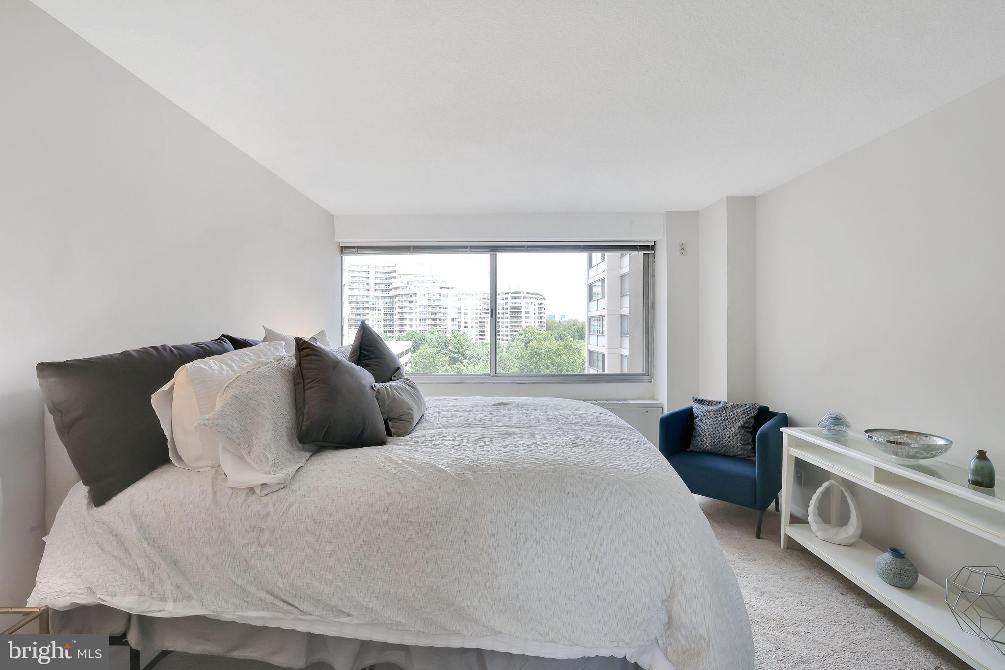 FRIENDSHIP HEIGHTS - Residential