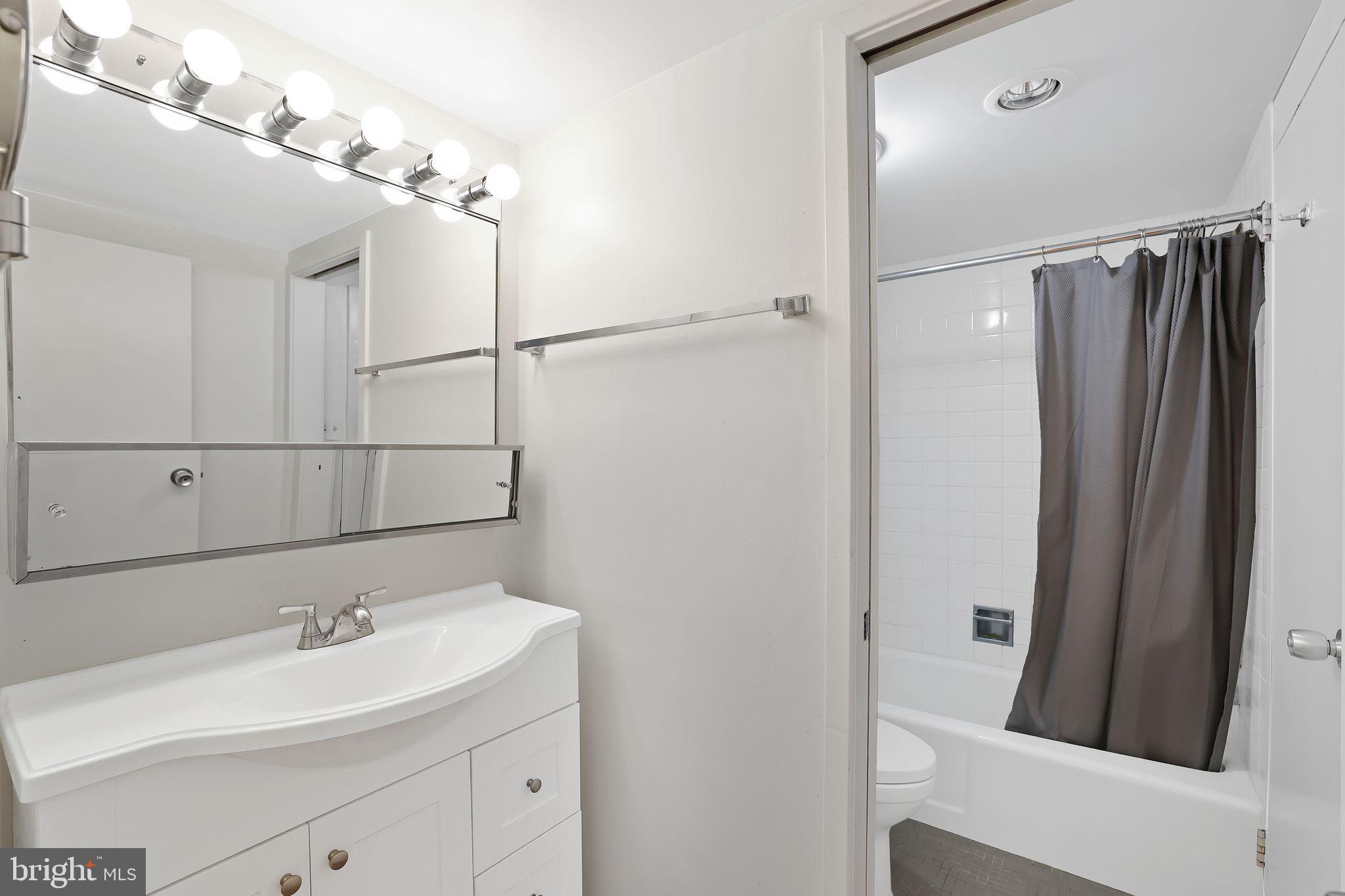 FRIENDSHIP HEIGHTS - Residential